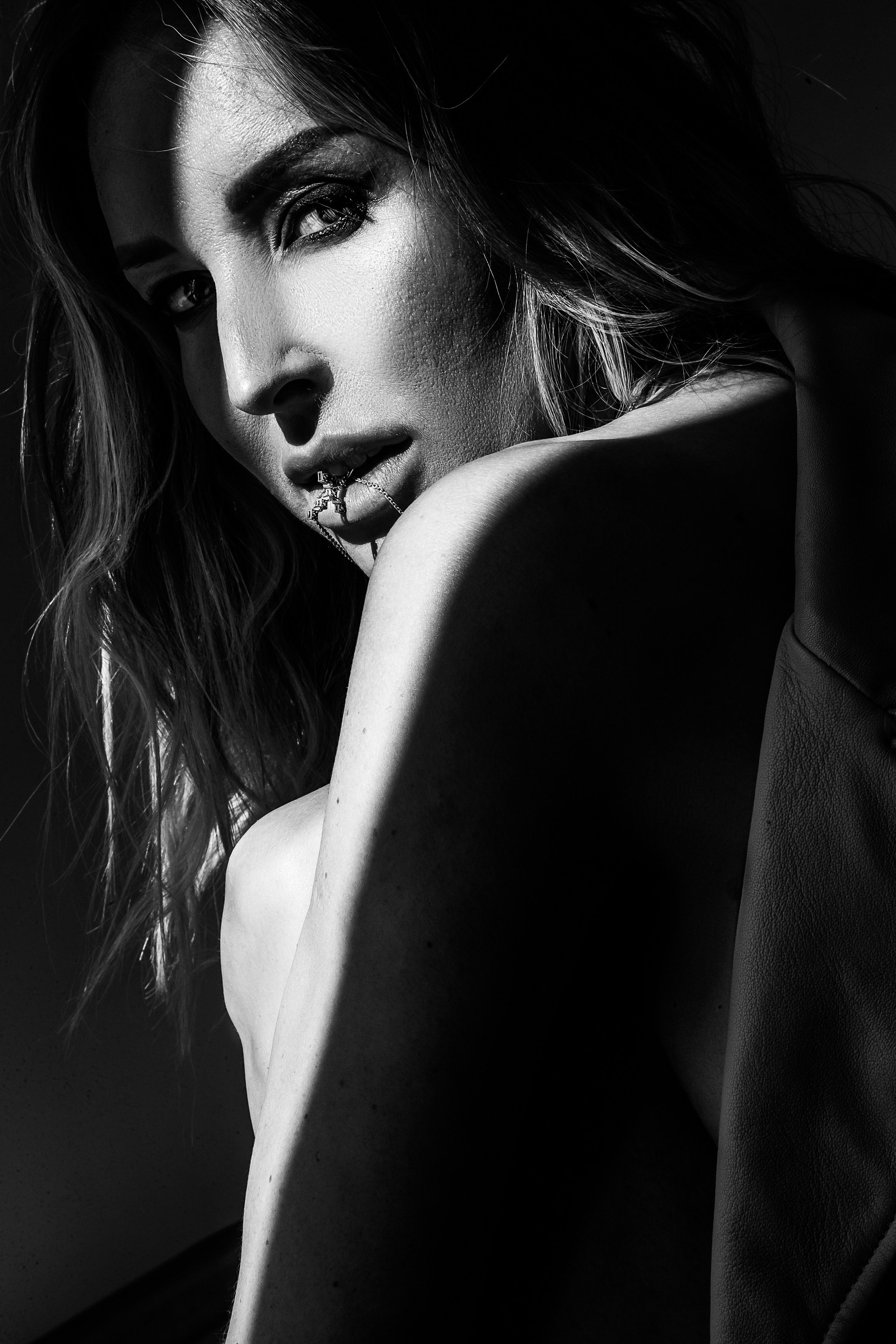 Женский портрет. Женский сексуальный фотограф в Анталии, Турции Надин Оздемир