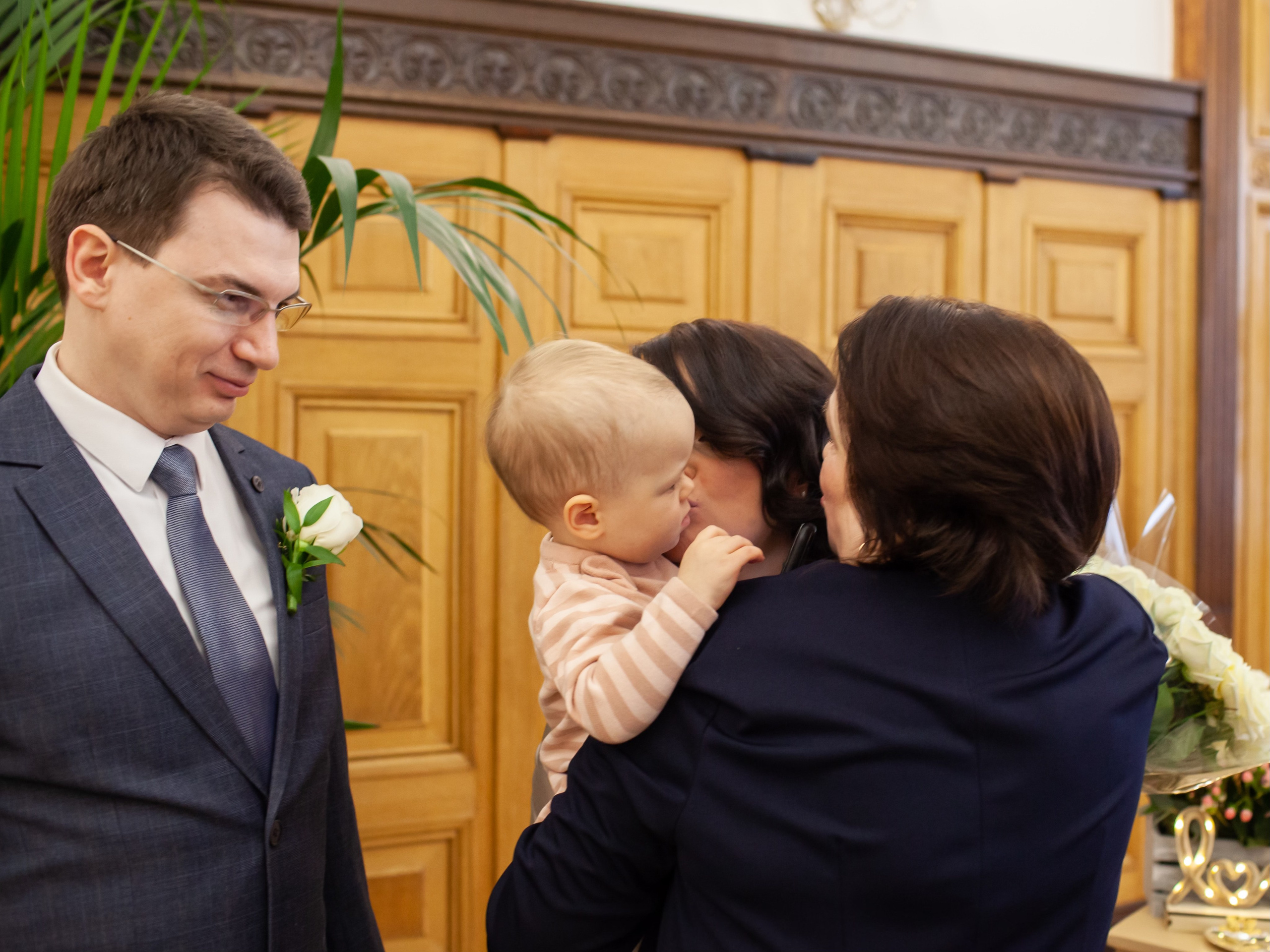 Съемка регистрации в Грибоедовском ЗАГСе. Фотографы в Москве Светлана Устинова и Сергей Грачев
