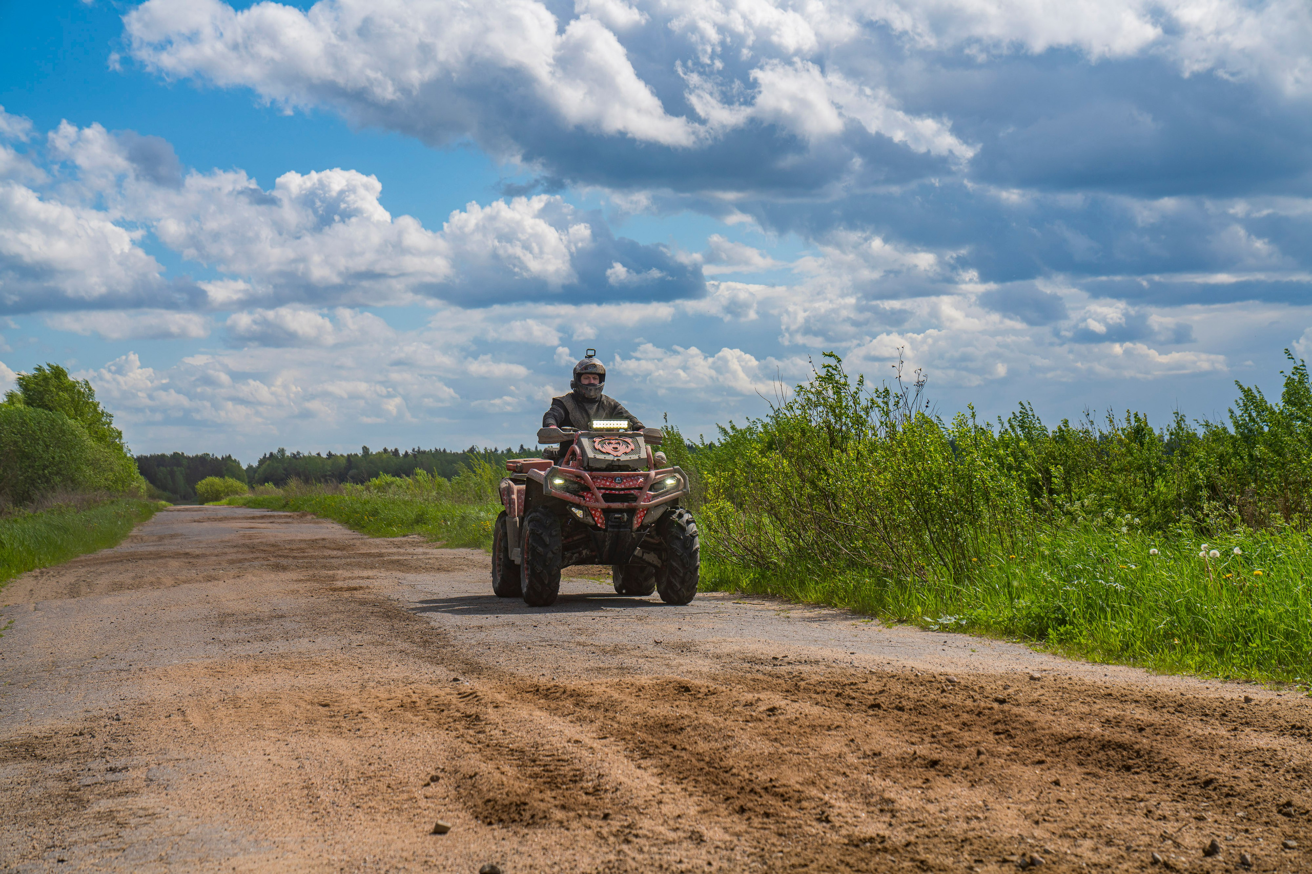 RazVolution. Графический дизайнер Илья Левченко