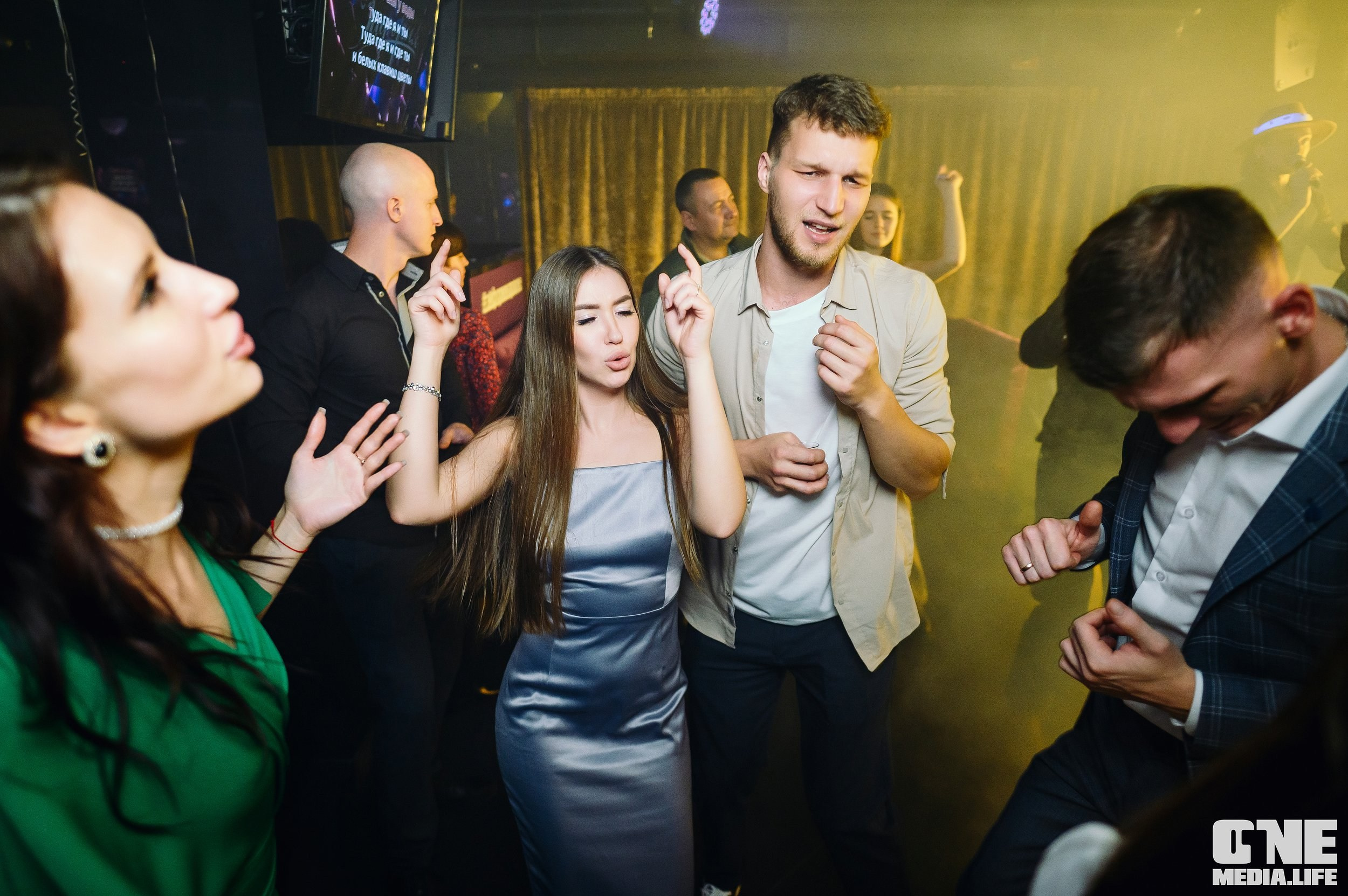 Фоторепортаж из караоке-клуба Эйфория. One Media Life: фоторепортажи, фотоотчеты с мероприятий и заведений