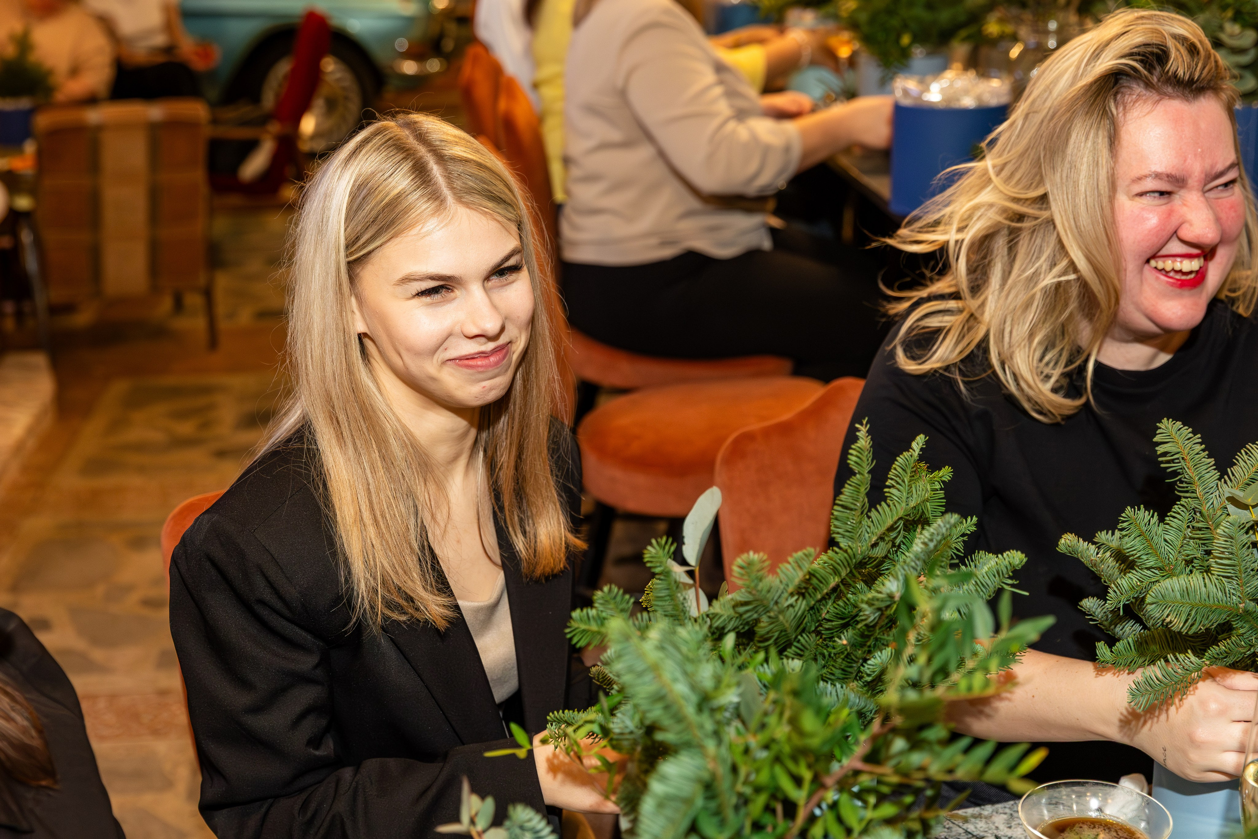 Новогодние корпоративы 2025. ILIAS BLACK — Фотограф свадеб и мероприятий в Минске и Беларуси