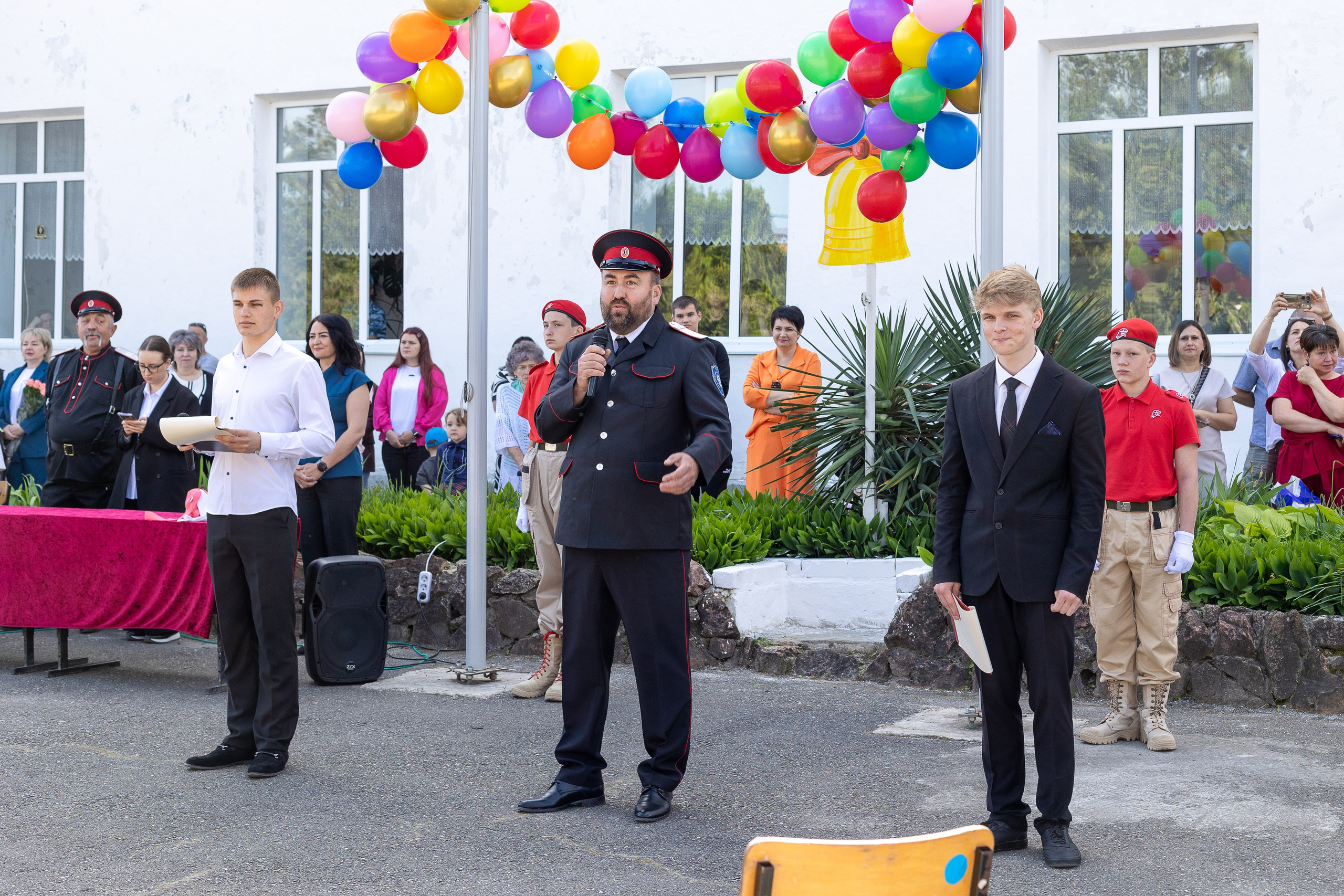 Последний звонок. Выпускные альбомы Майкоп, Краснодар Елена Золотарева