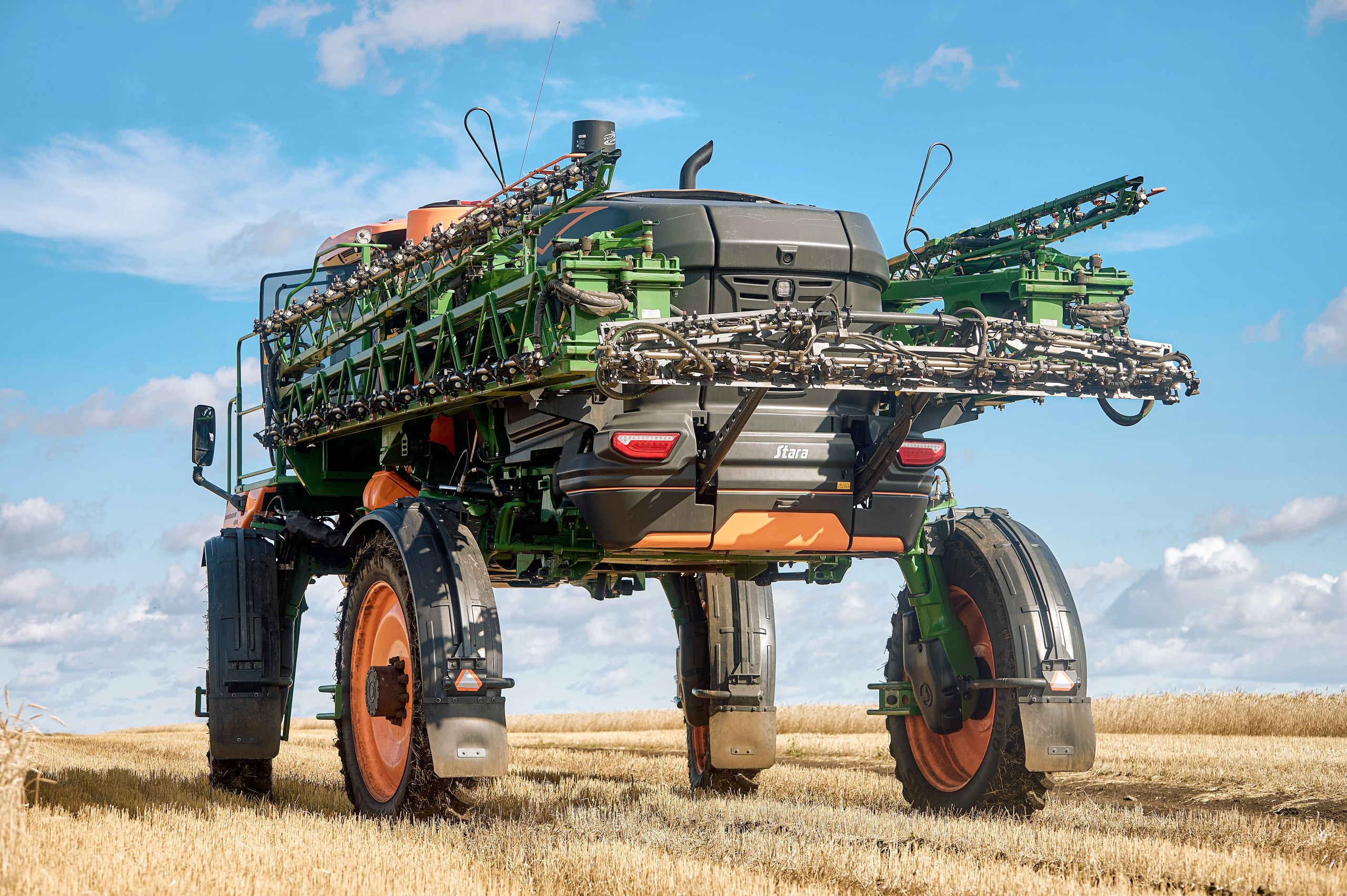 Портфолио репортажной фотосъёмки: сельхозтехника "Галактика". Фотограф Яковлев Роман — Красноярск