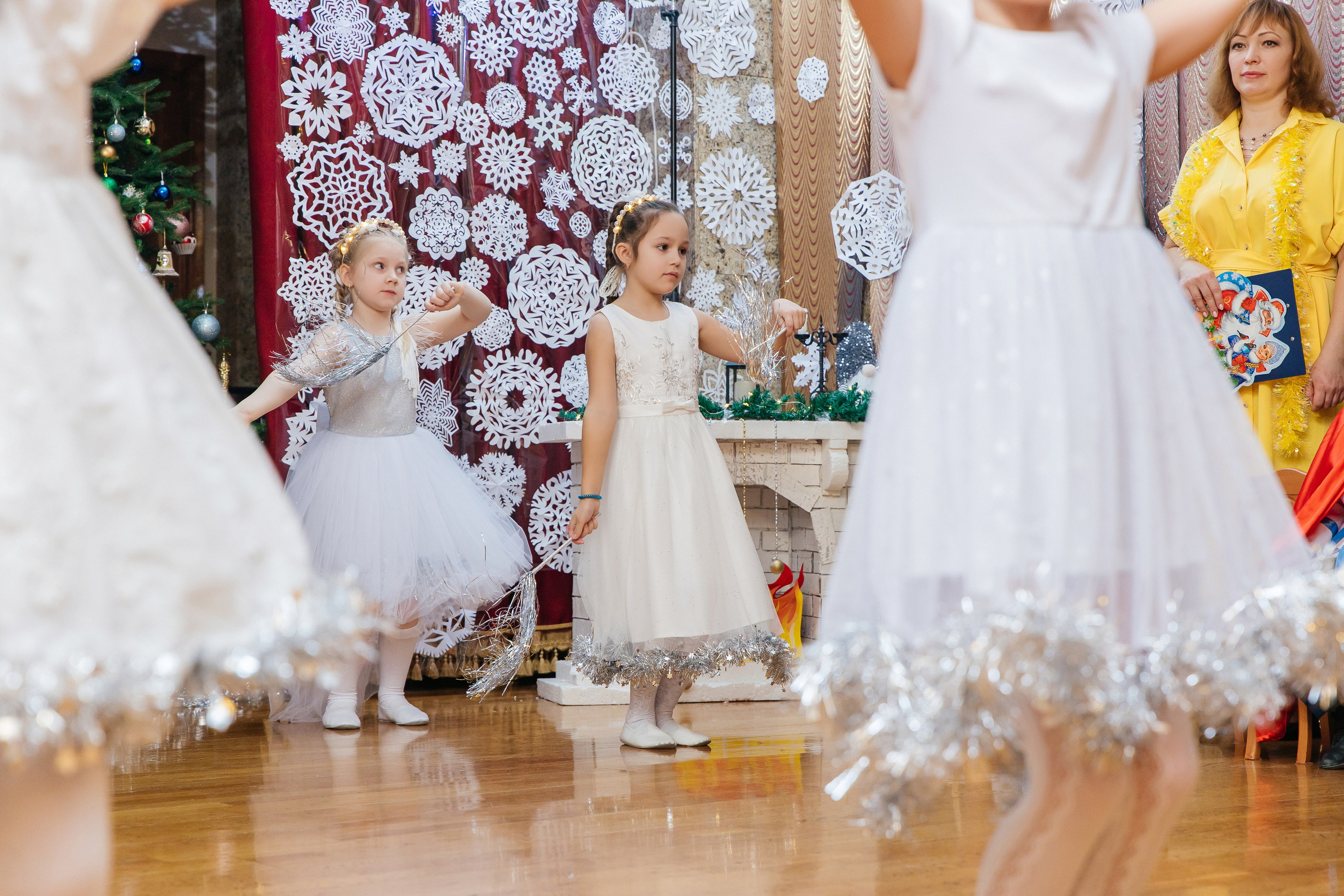Детский сад № 93 — Утренник (20.12.2024). Свадебный и семейный фотограф Крамар Наталья