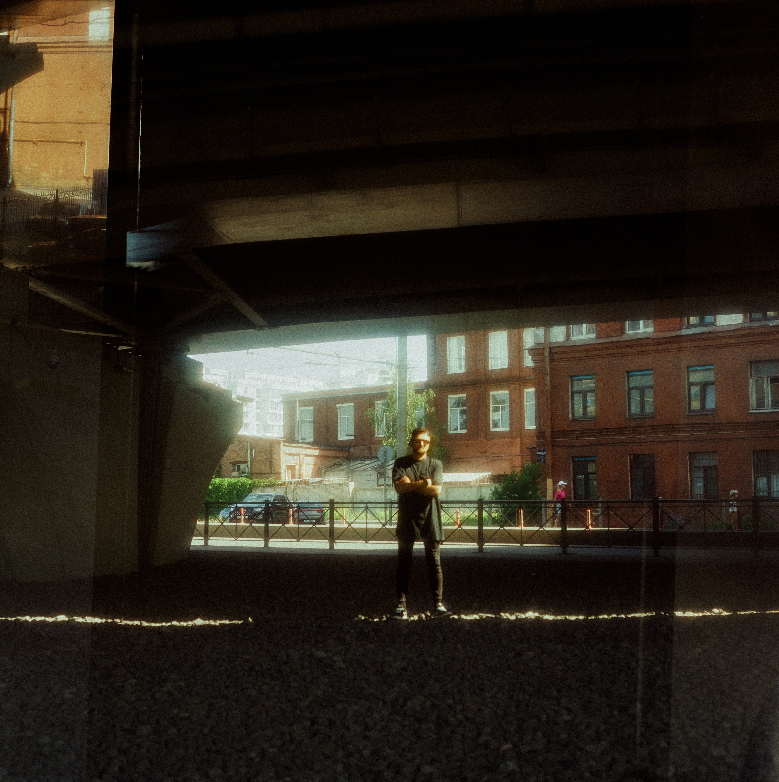 Мужской портрет на пленку в Санкт-Петербурге | Уличная фотосессия с атмосферой
