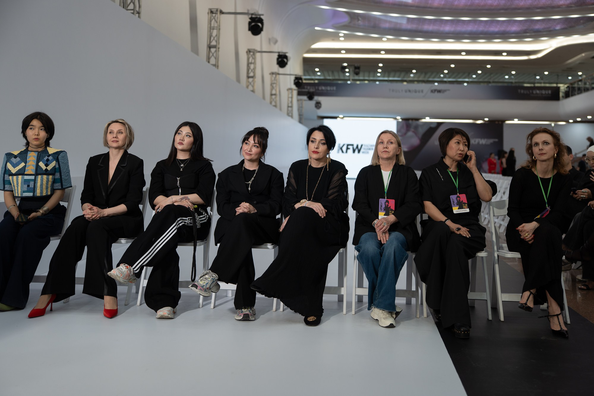 Гости и бэкстейдж. Сайт Алматинского НЮ АРТ, будуар и фэшн фотографа Дениса Карпенко