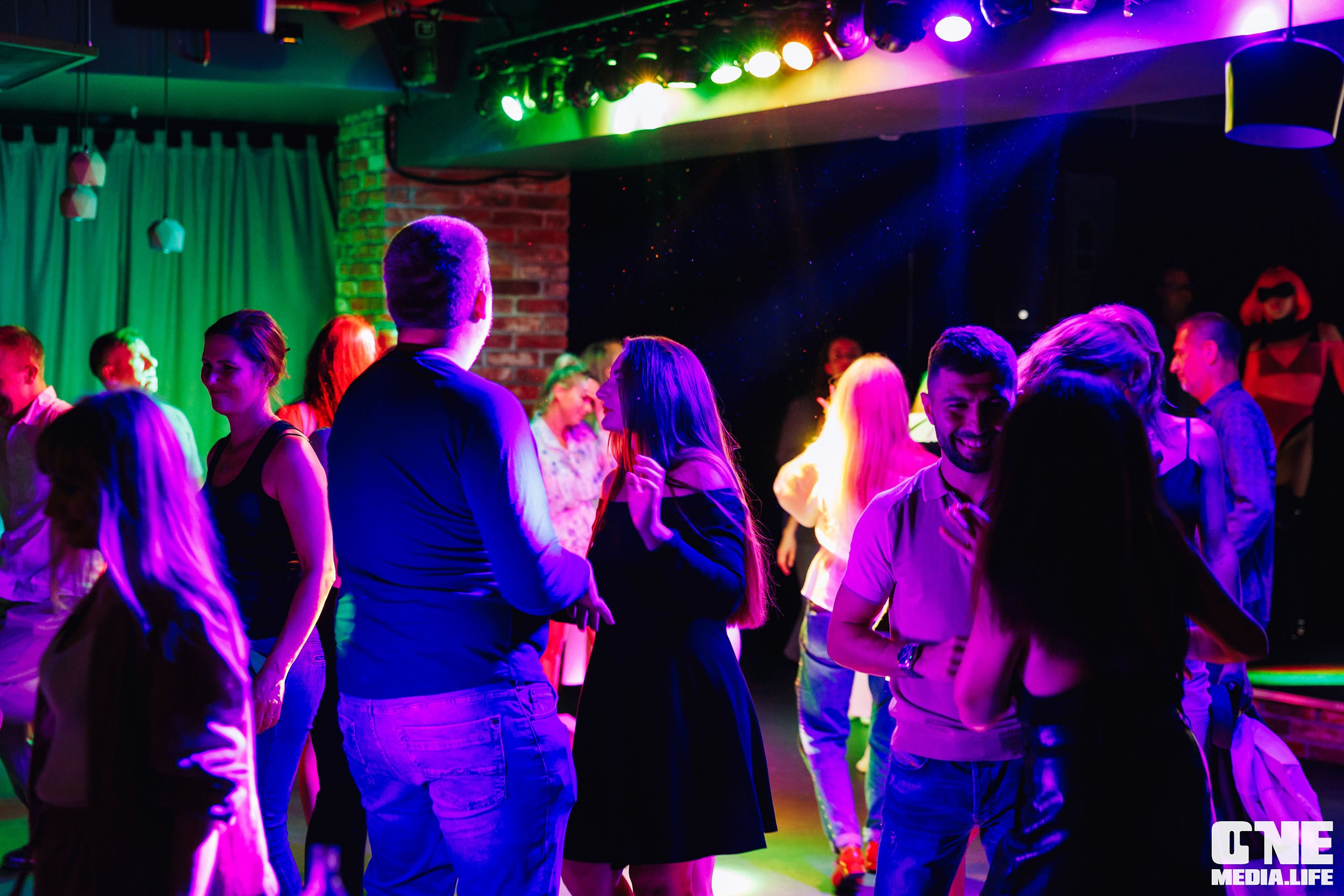 Фоторепортаж из бара Баррэ. One Media Life: фоторепортажи, фотоотчеты с мероприятий и заведений