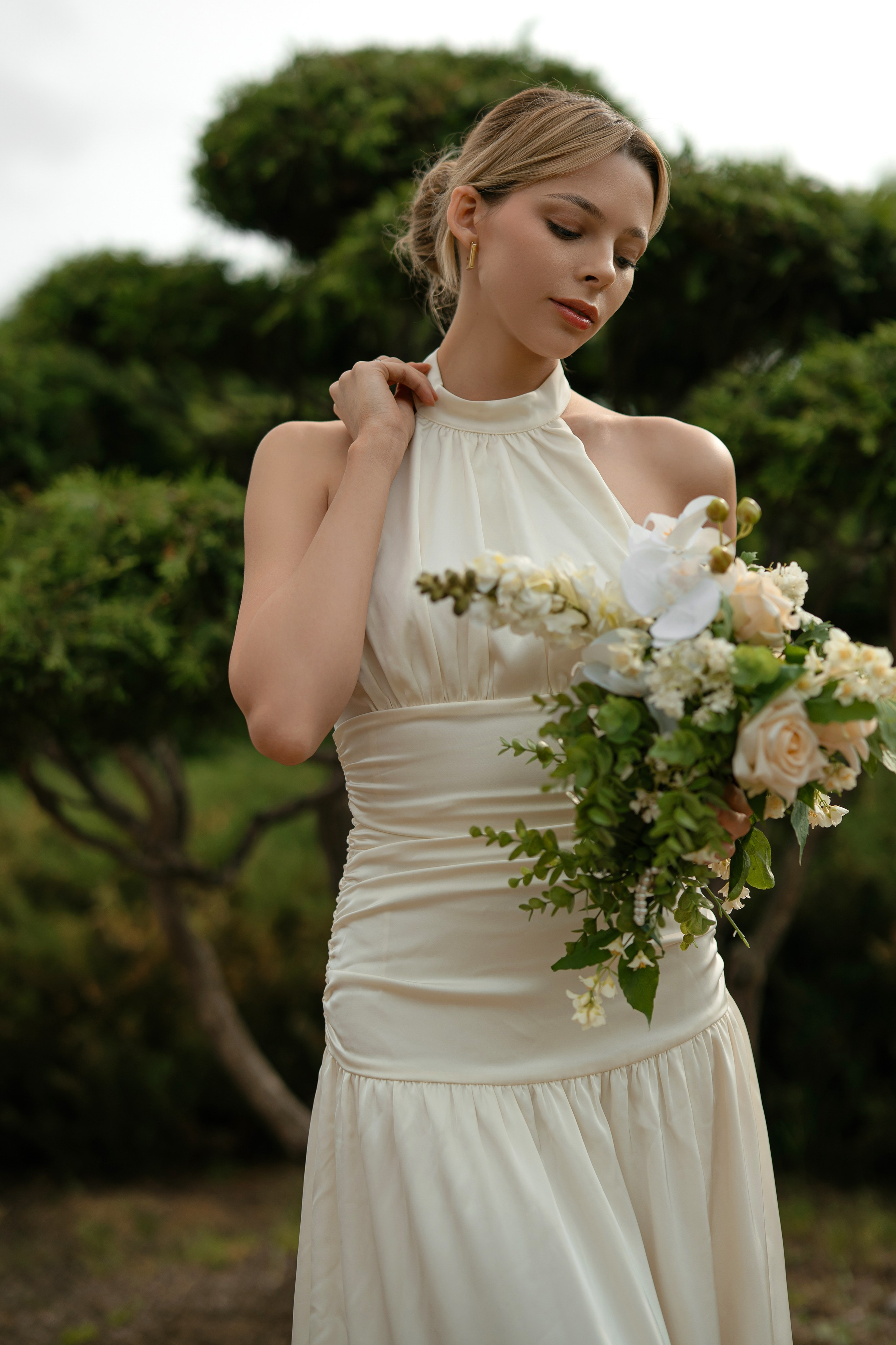 Свадебная прогулка, а парке Сокольники. Фотограф Сергиев Посад / Москва / Дмитров / Дубна