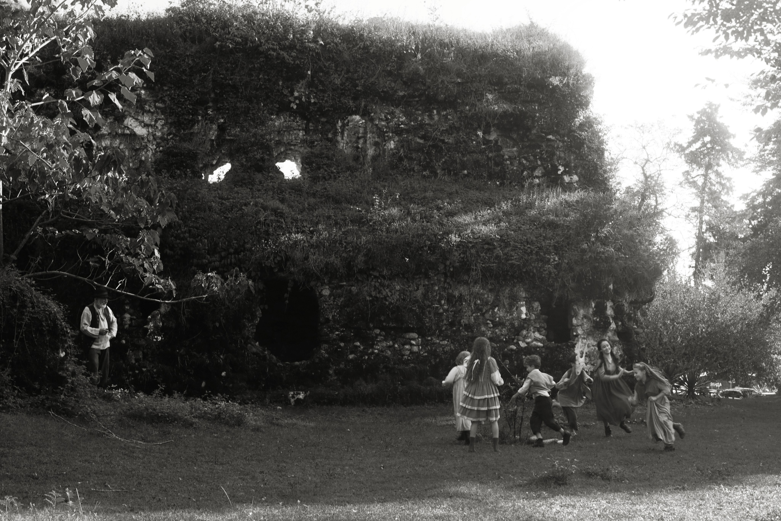 Кинематографическая съемка. Старик и дети. Ekaterina Beridze