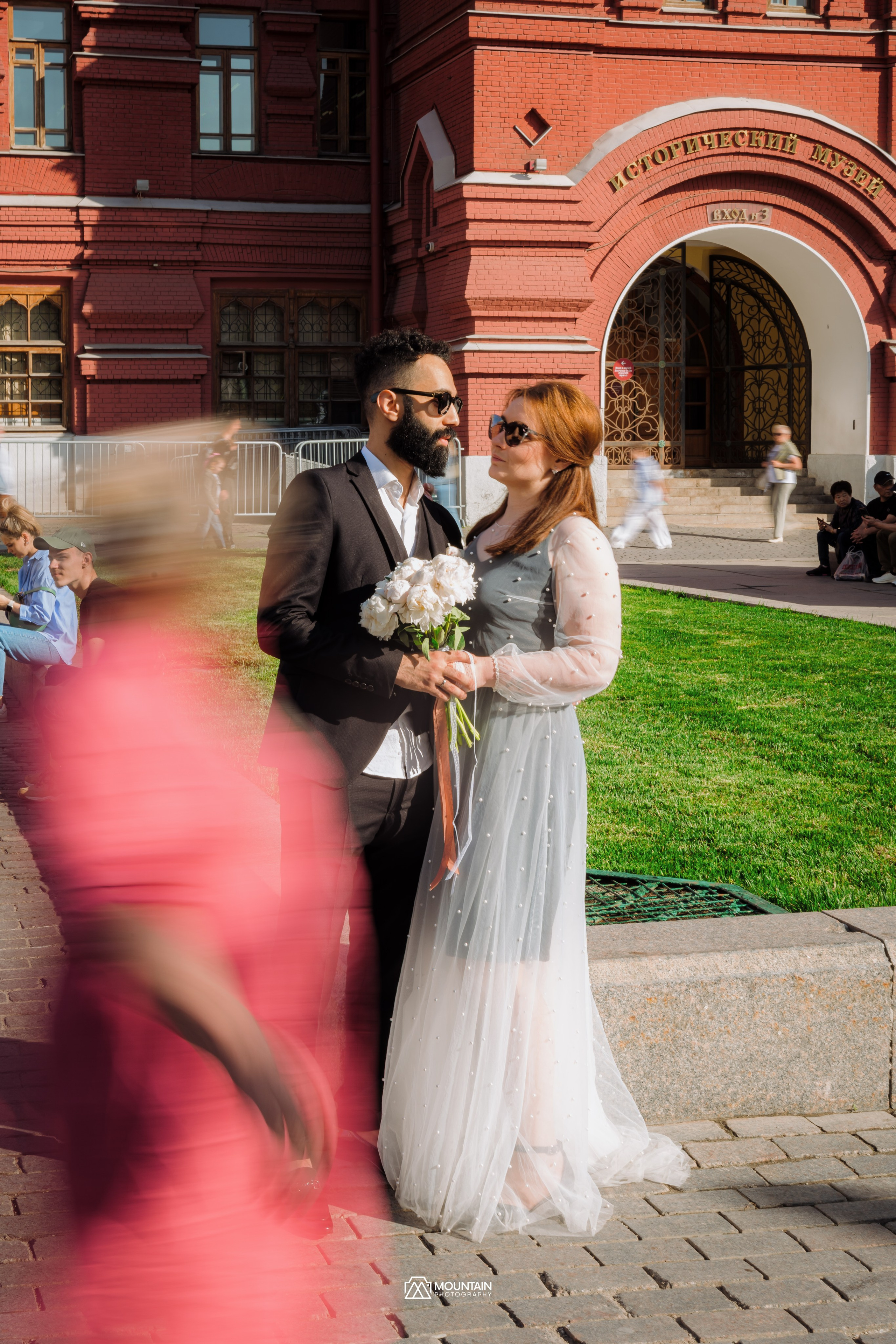 Abdelhalim and Anastasia. Photographer based in moscow Peter Tchana