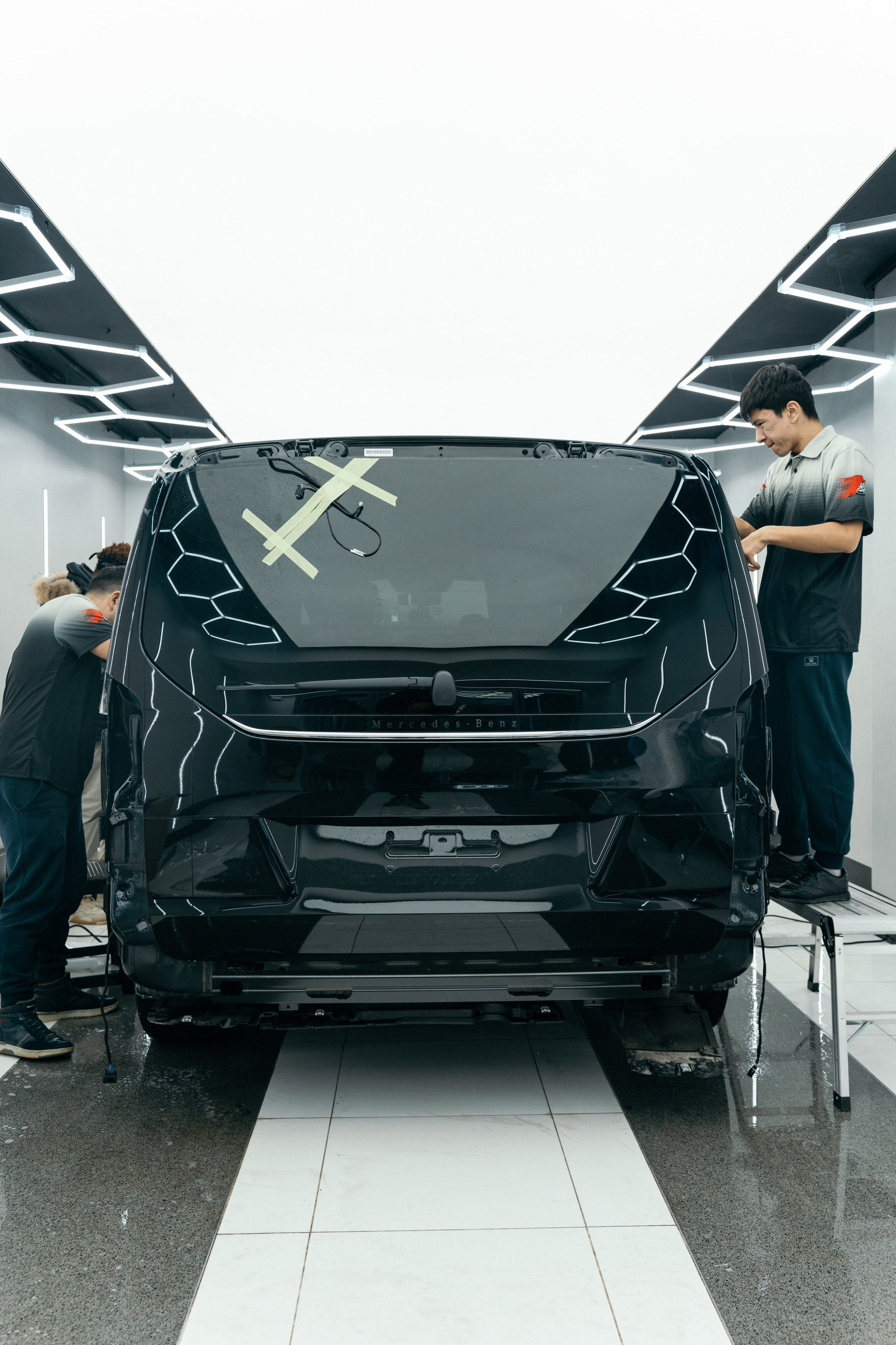 Triumph Car Services. Photographer based in moscow Peter Tchana