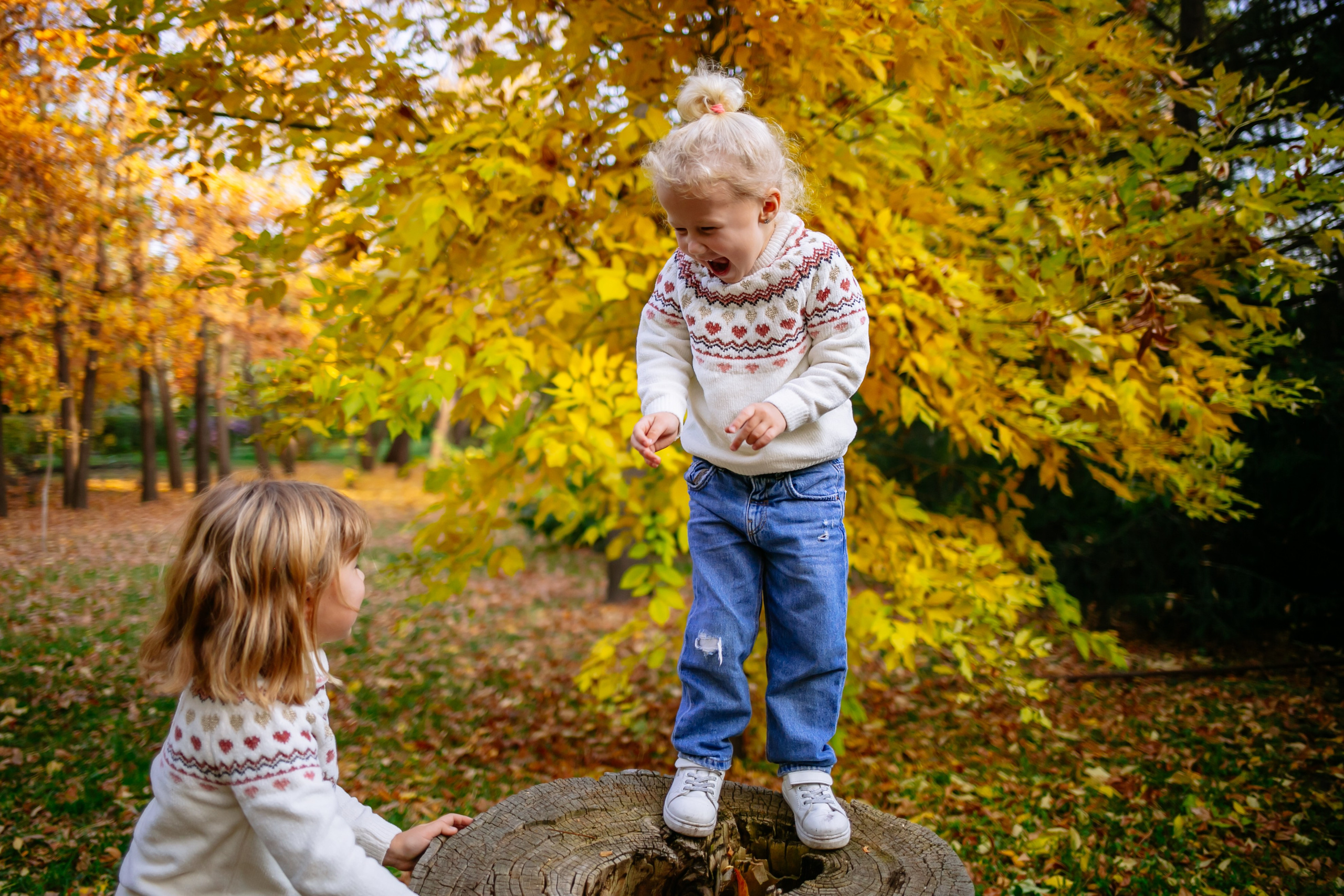 Юля, Анюта, Есения