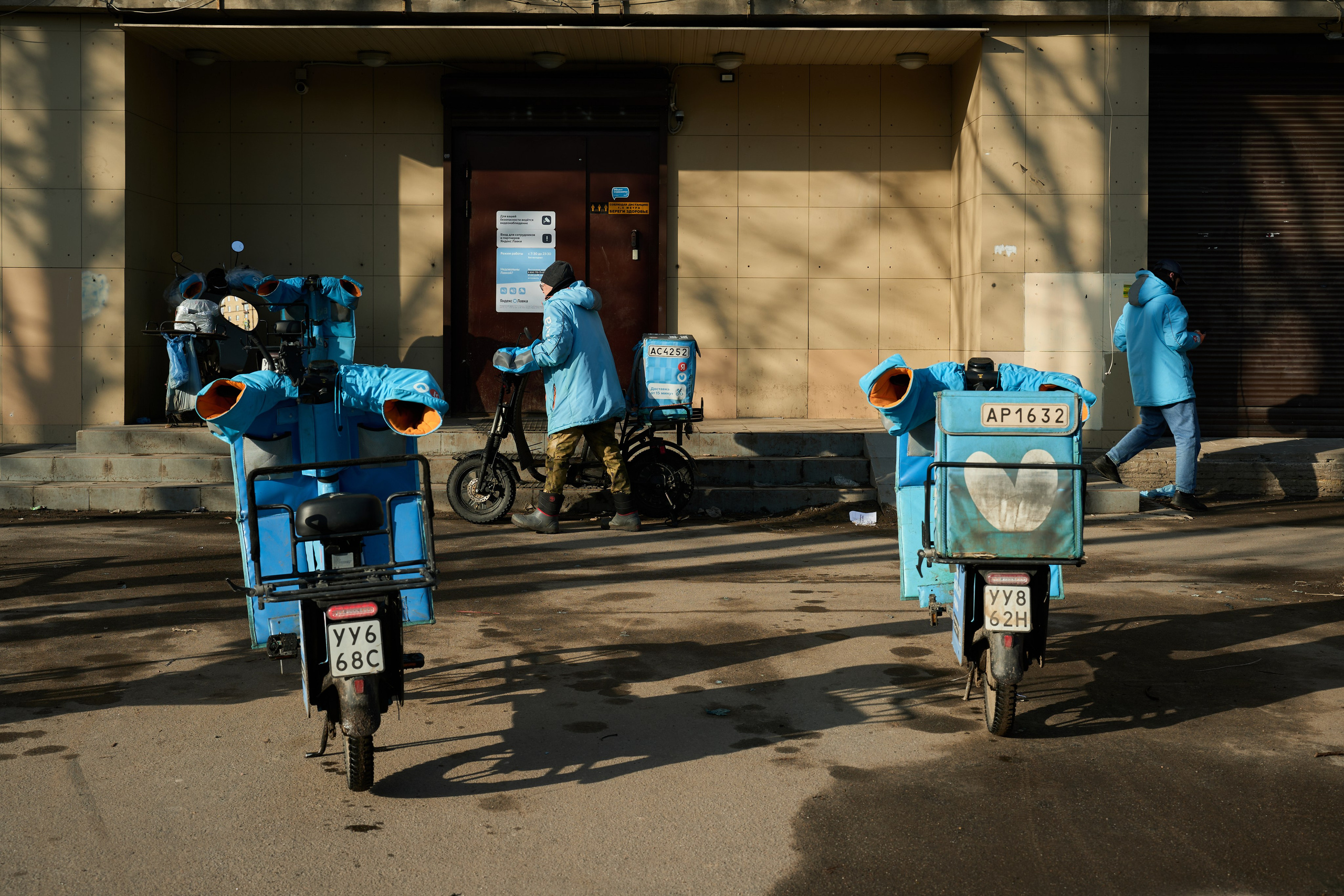 Стрит-фотография в Санкт-Петербурге — фотосессия | Филипп Линзин. Репортажный и портретный фотограф в Санкт-Петербурге Филипп Линзин