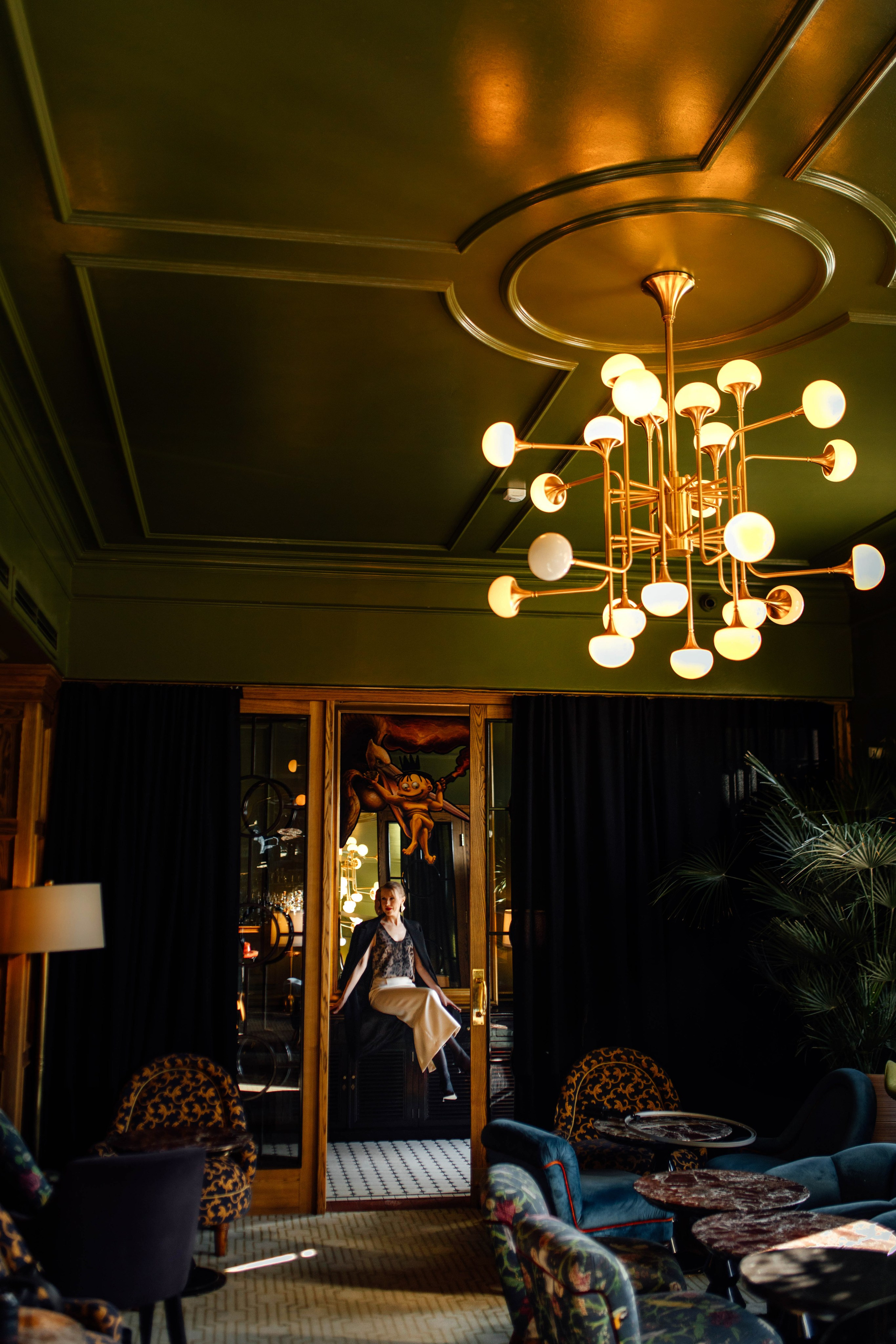 Юлианна, bar Martinique