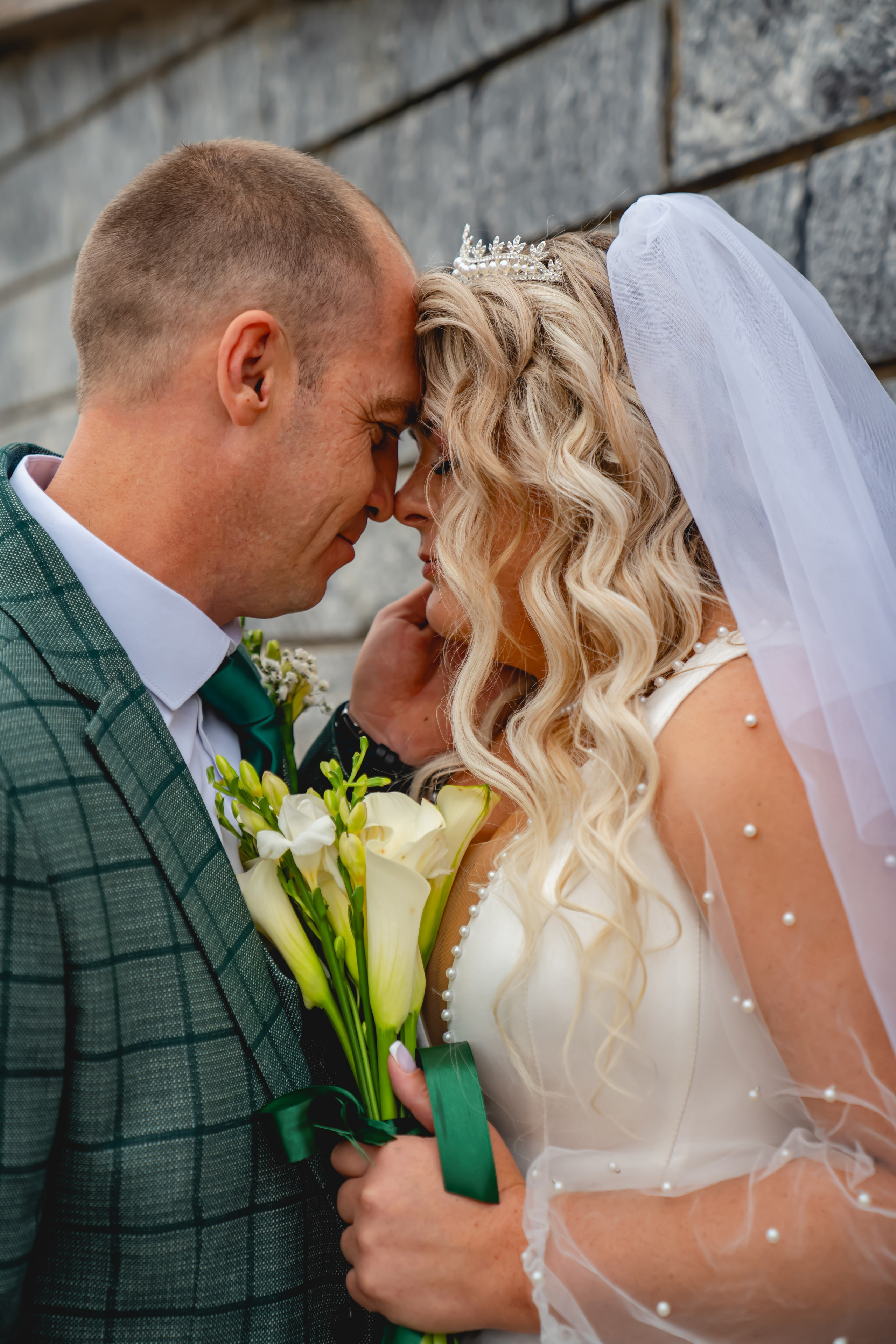 Осенняя Свадьба 2024. Занимаюсь профессиональной фотографией и живу рядом с Байкалом. Работаю в разных жанрах