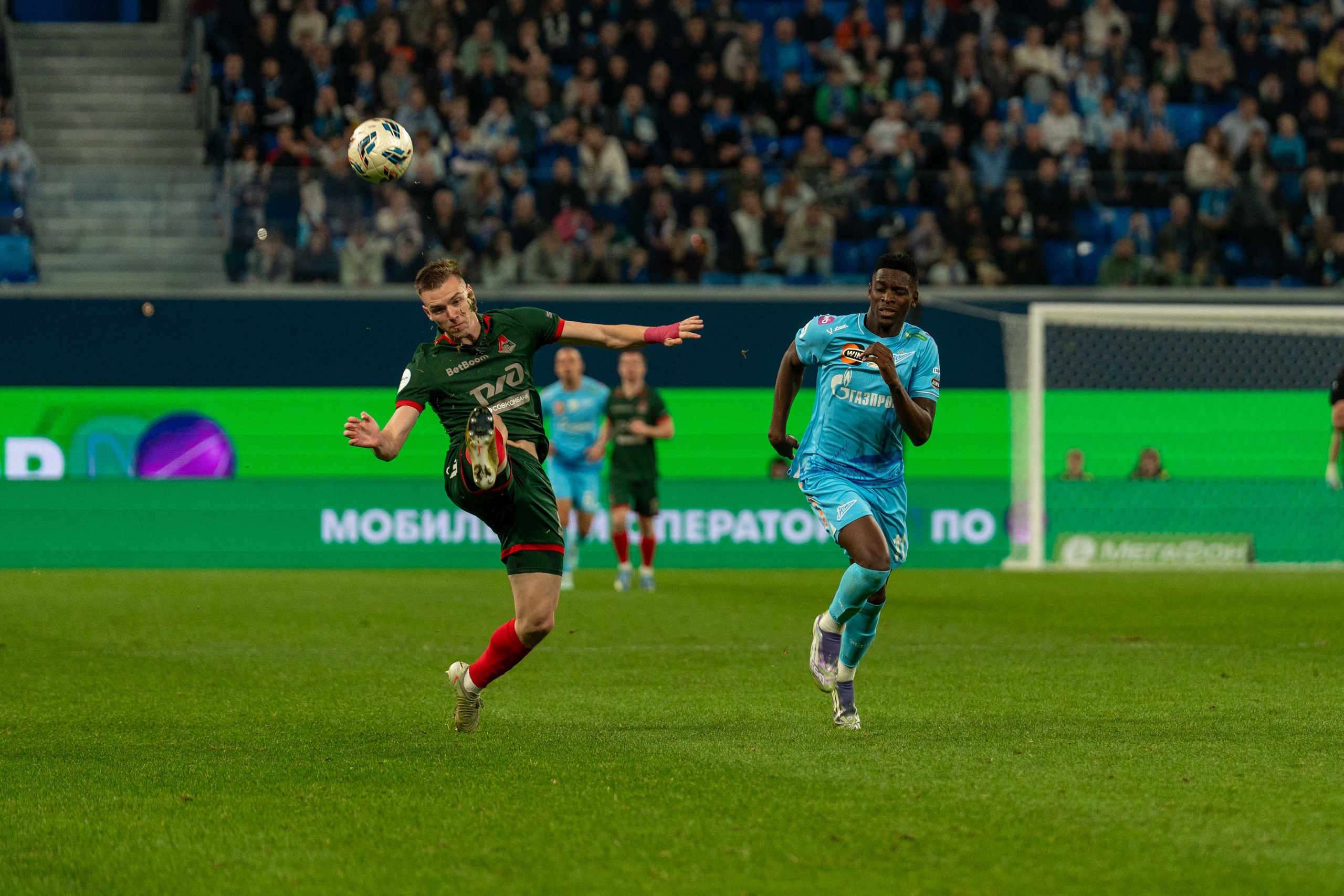 Зенит — Локомотив: фотогалерея 14-го тура РПЛ на Газпром Арене | Антон Гауф. Спортивный фотограф в Санкт-Петербурге | Антон Гауф