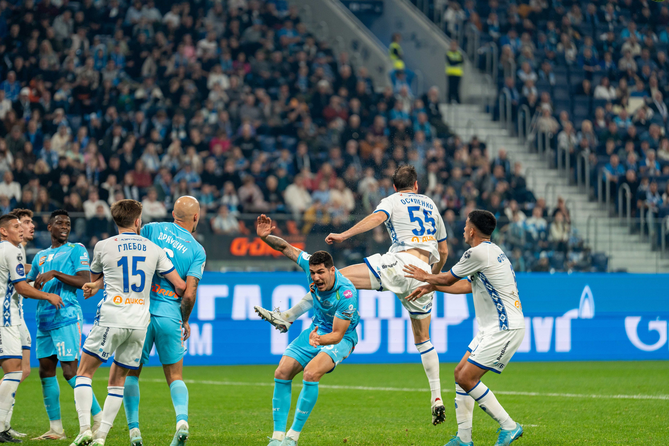 Зенит — Динамо (Москва): фотогалерея РПЛ, 13 тур на Газпром Арене | Антон Гауф. Спортивный фотограф в Санкт-Петербурге | Антон Гауф