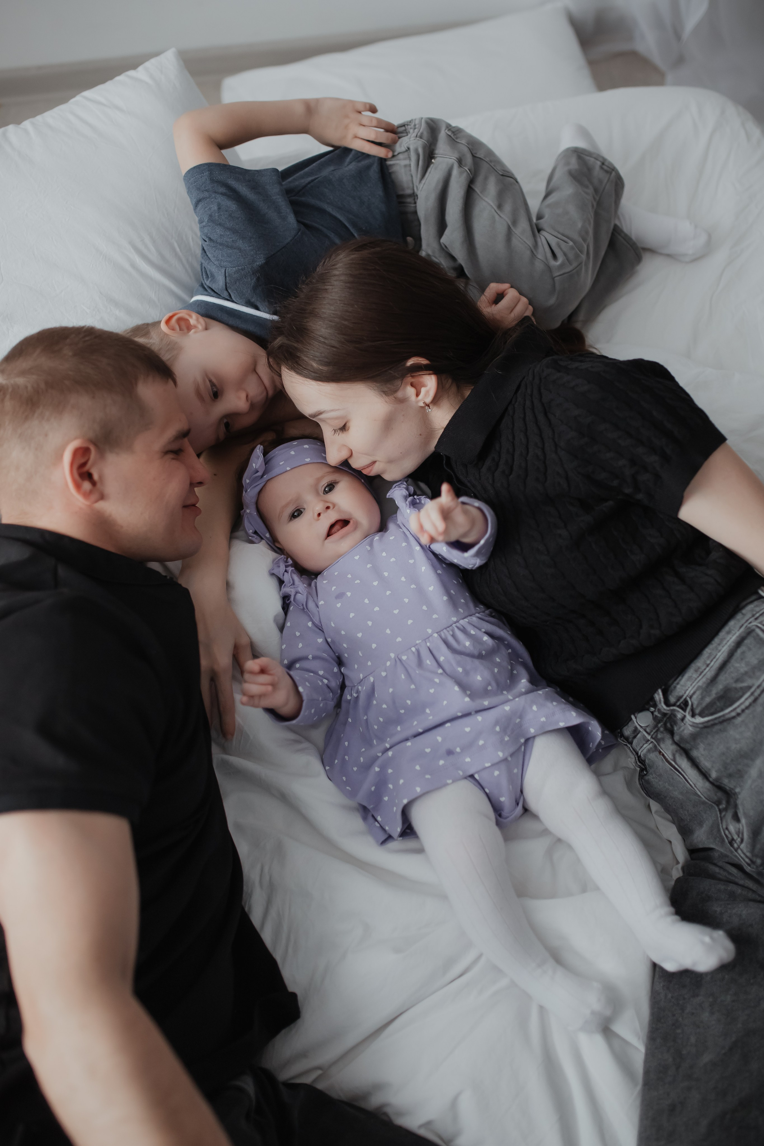 Вика, Миша, Костик и Полина. Фотограф Arina Elatova