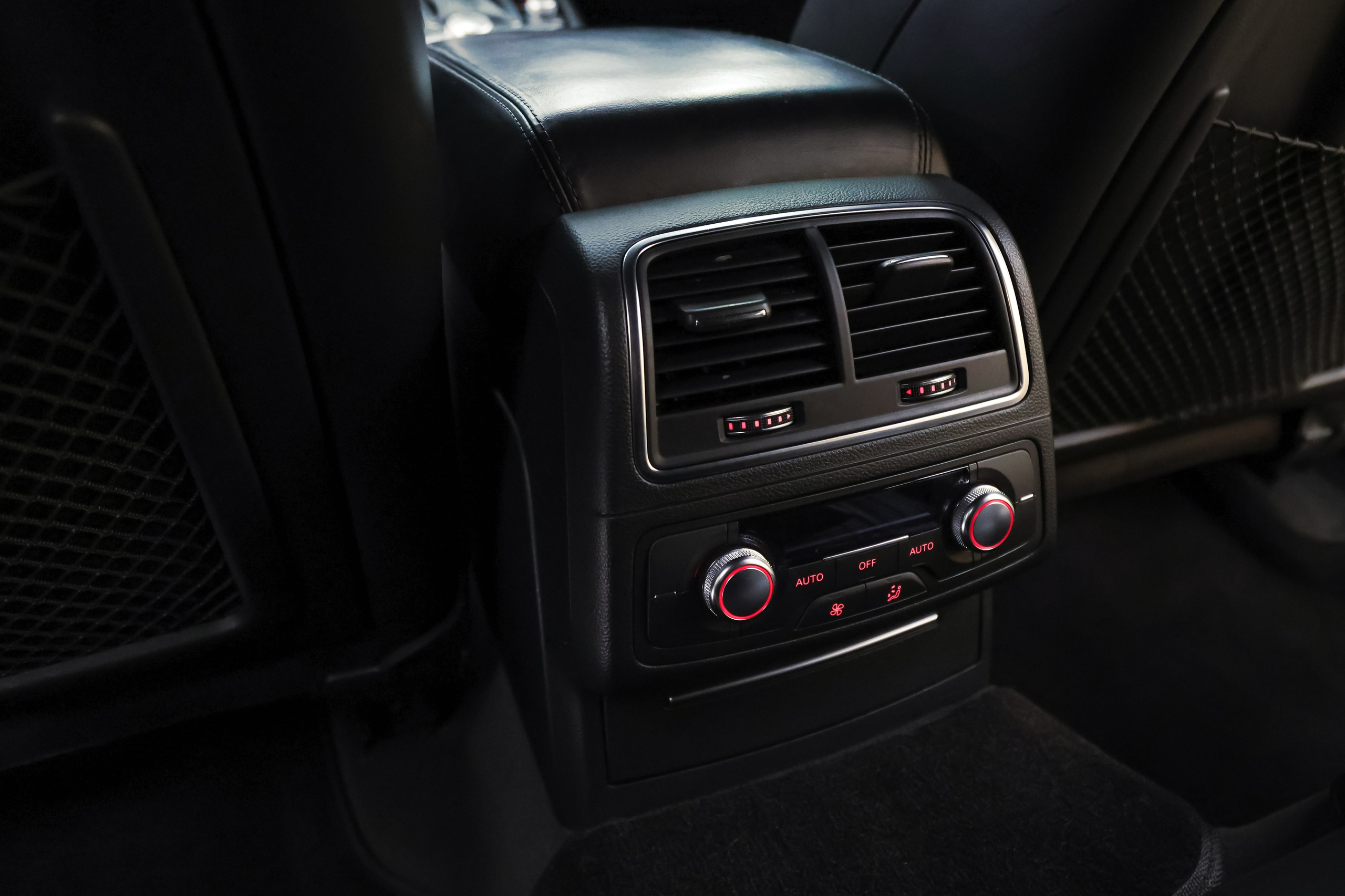 2017 AUDI RS6. Mixturecaptures