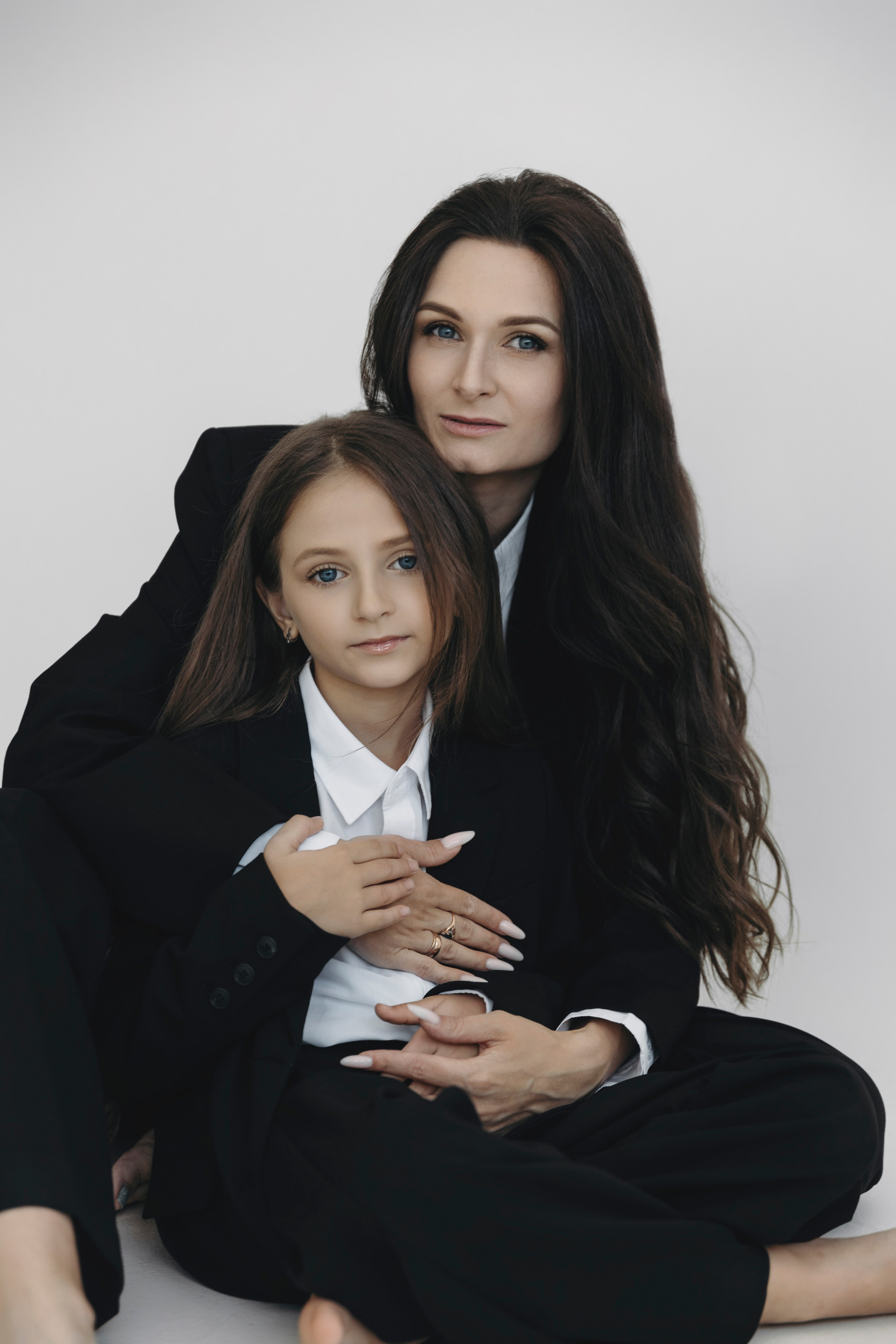 Руслана с семьей. Главная