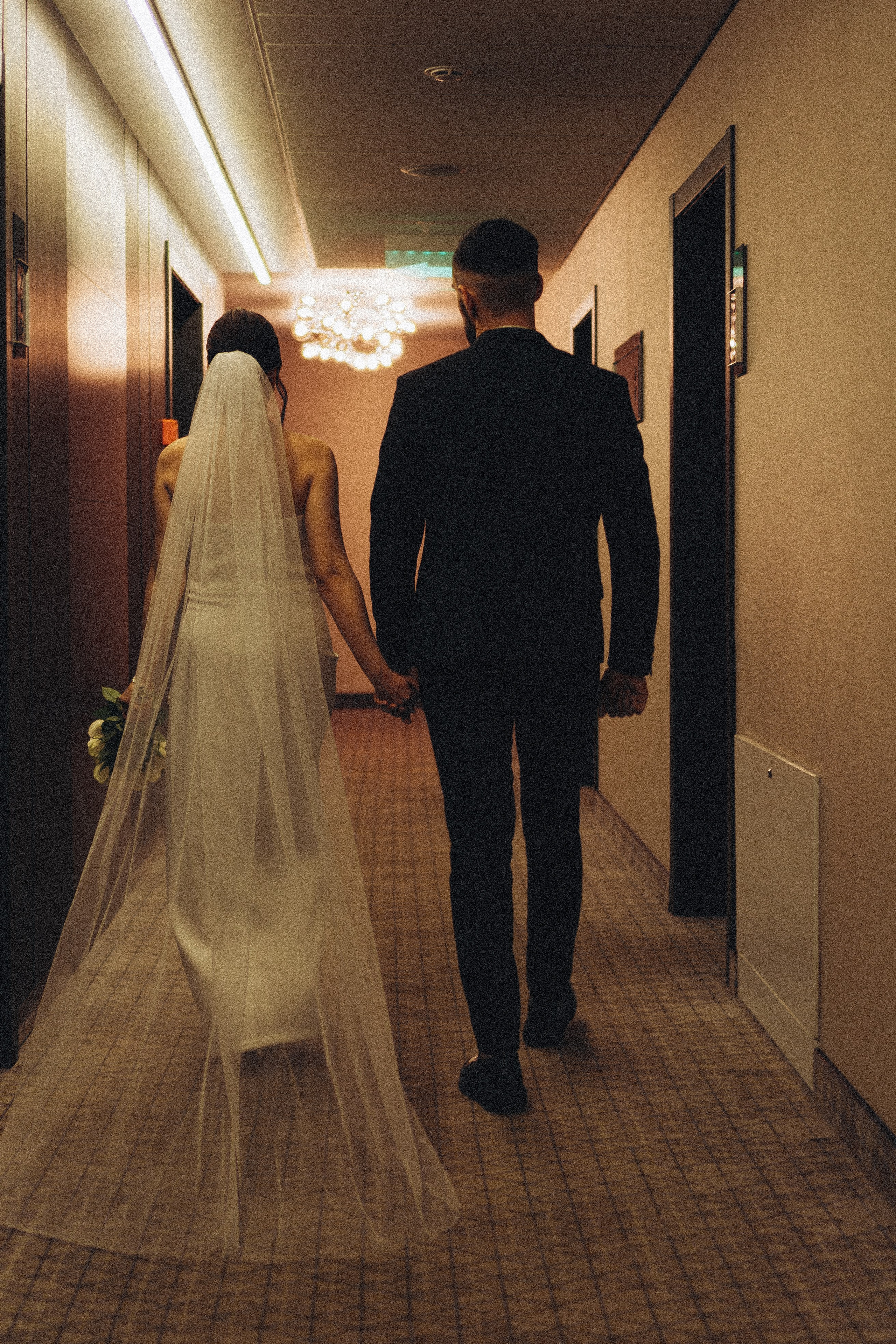 СВАДЕБНАЯ СЬЕМКА СБОРОВ ЖЕНИХА И НЕВЕСТЫ В ОТЕЛЕ И ТАКЖЕ ФОТОСЕССИИЯ В ОТЕЛЕЕ МЕГАПОЛИС БРЯНСК. Профессиональный фотограф, Санкт-Петербург — Виктория Богомолова