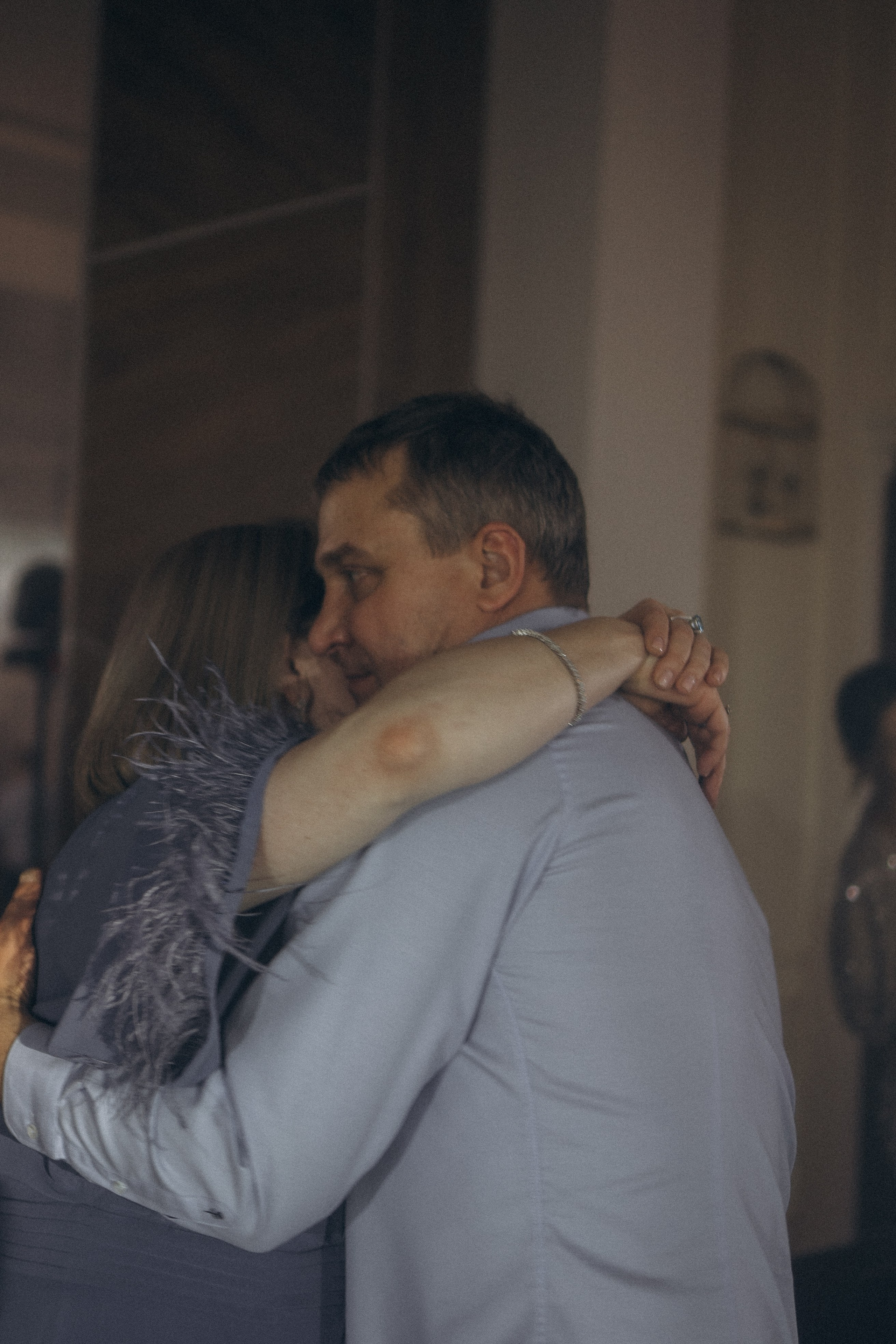 СВАДЕБНАЯ СЬЕМКА СБОРОВ В ОТЕЛЕ И ВЫЕЗД НА ЦЕРЕМОНИЮ (СНЯТО В СИБИРЕ В НИЖНЕВАРТОВСКЕ). Профессиональный фотограф, Санкт-Петербург — Виктория Богомолова