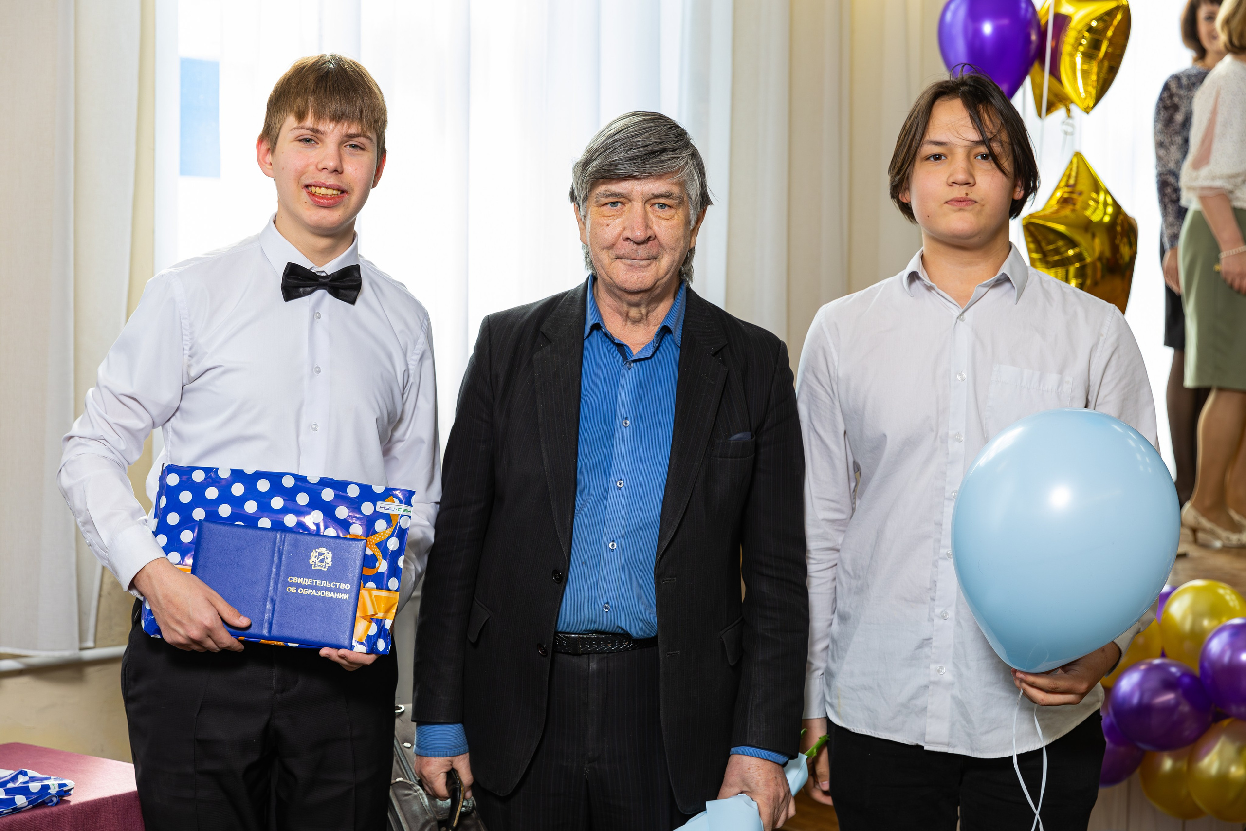 Выпускной музыкальная школа № 8. Фотограф Александр Поздняков  Новосибирск