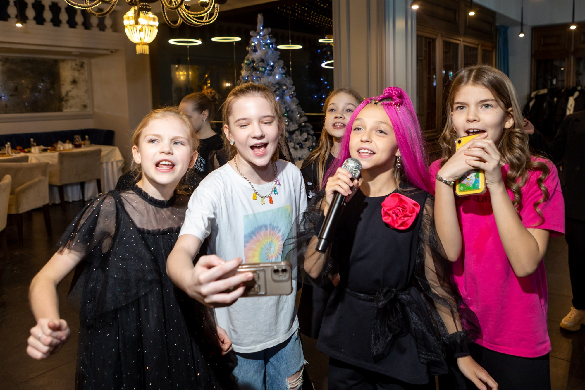 День Рождения в ресторане Космос. Фотограф в Оренбурге. Профессиональный фотограф