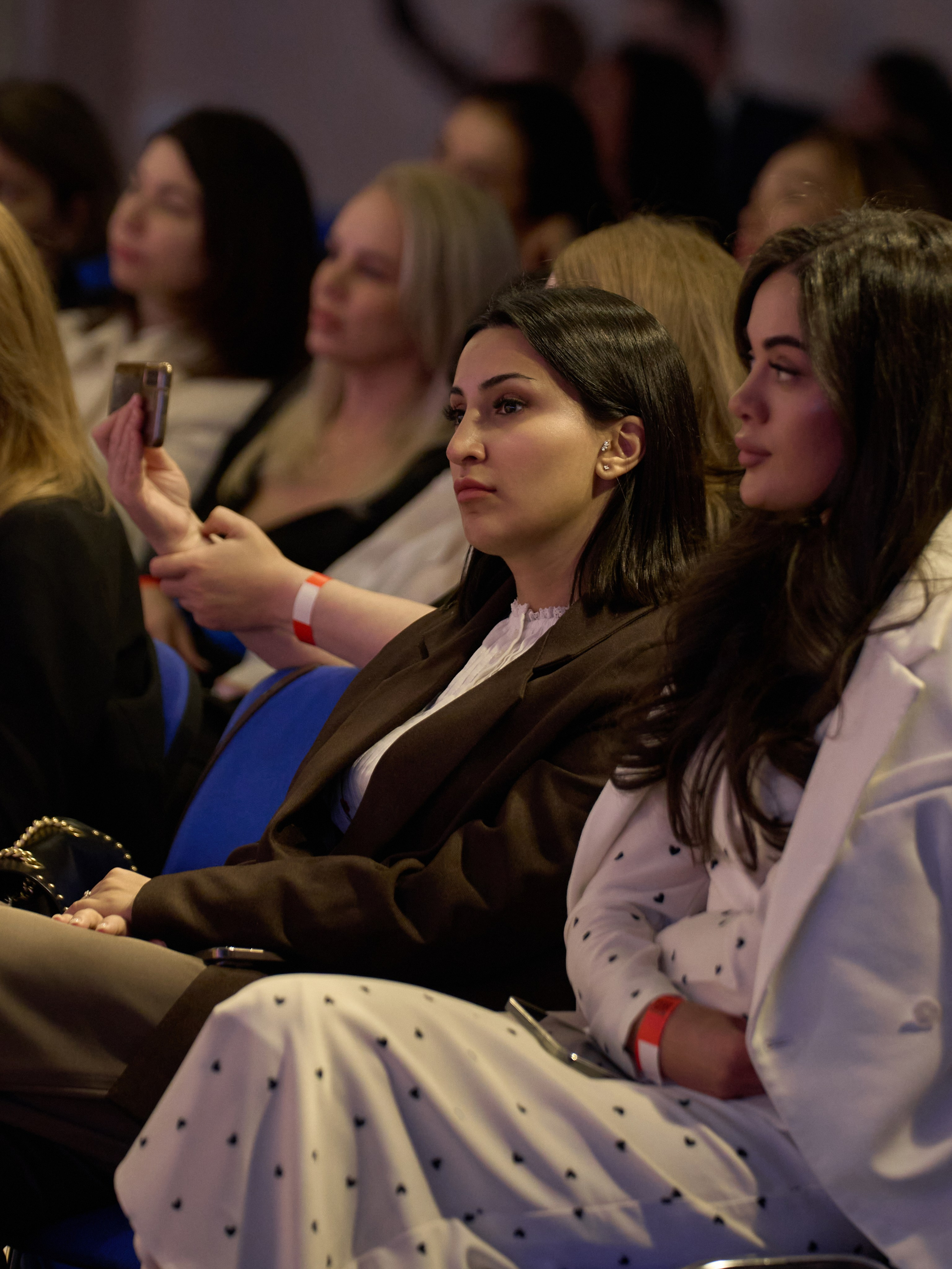 СЛУШАТЕЛИ. PRO-AGELESS