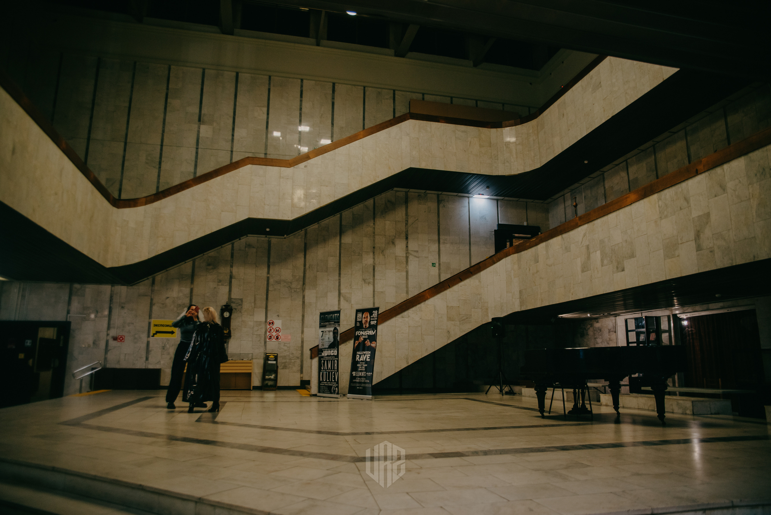 Показ концептуального бренда «MIRBA». Контент фотограф Илья Урс