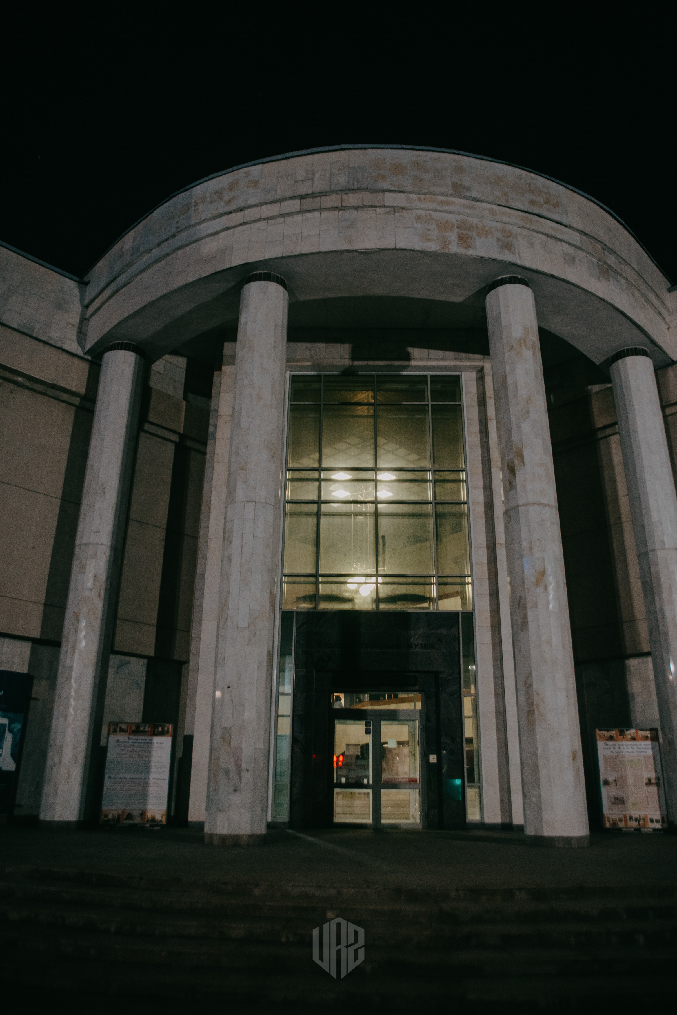 Показ концептуального бренда «MIRBA». Контент фотограф Илья Урс