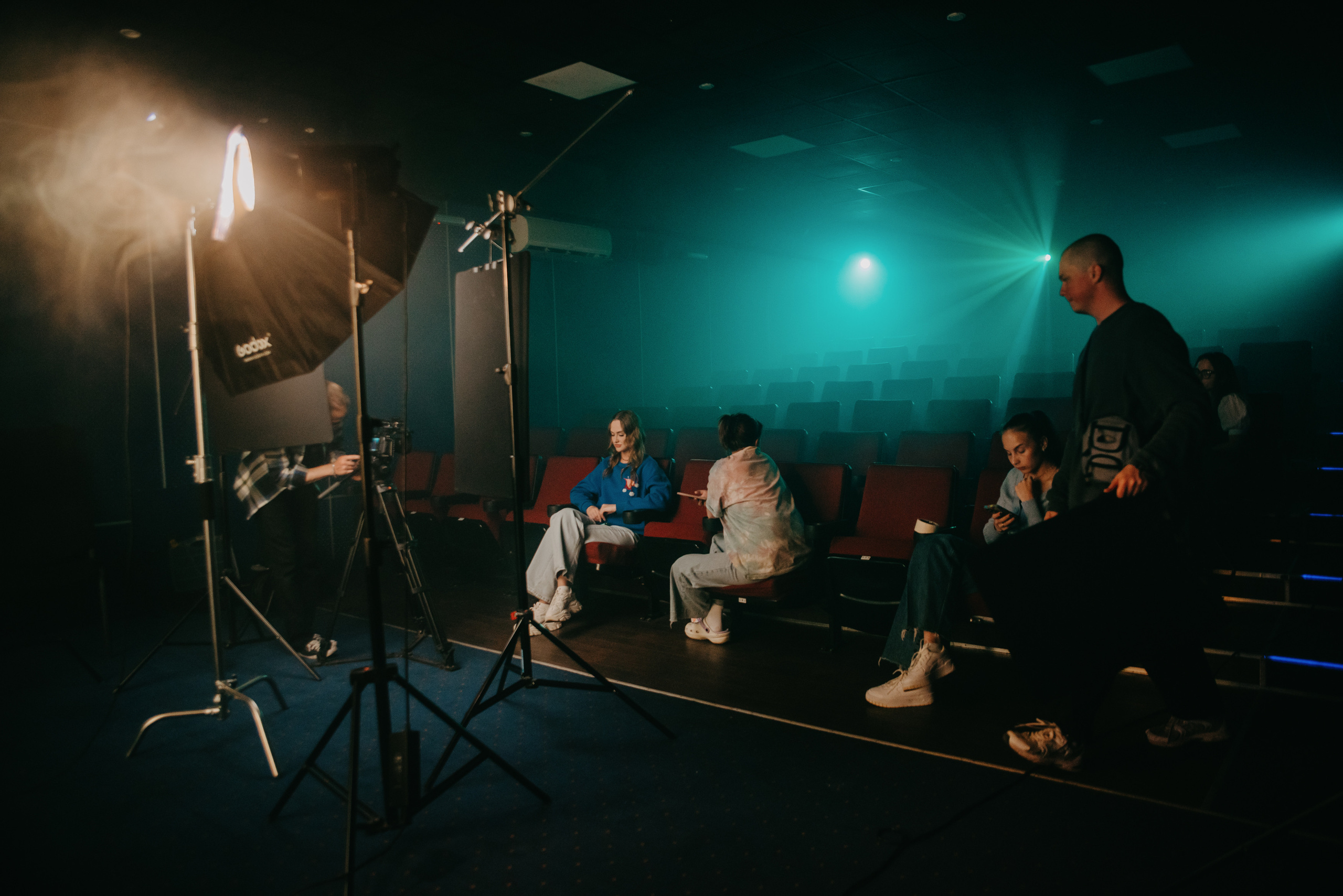 Backstage for BAZA| Кинотеатр «Смена». Контент фотограф Илья Урс