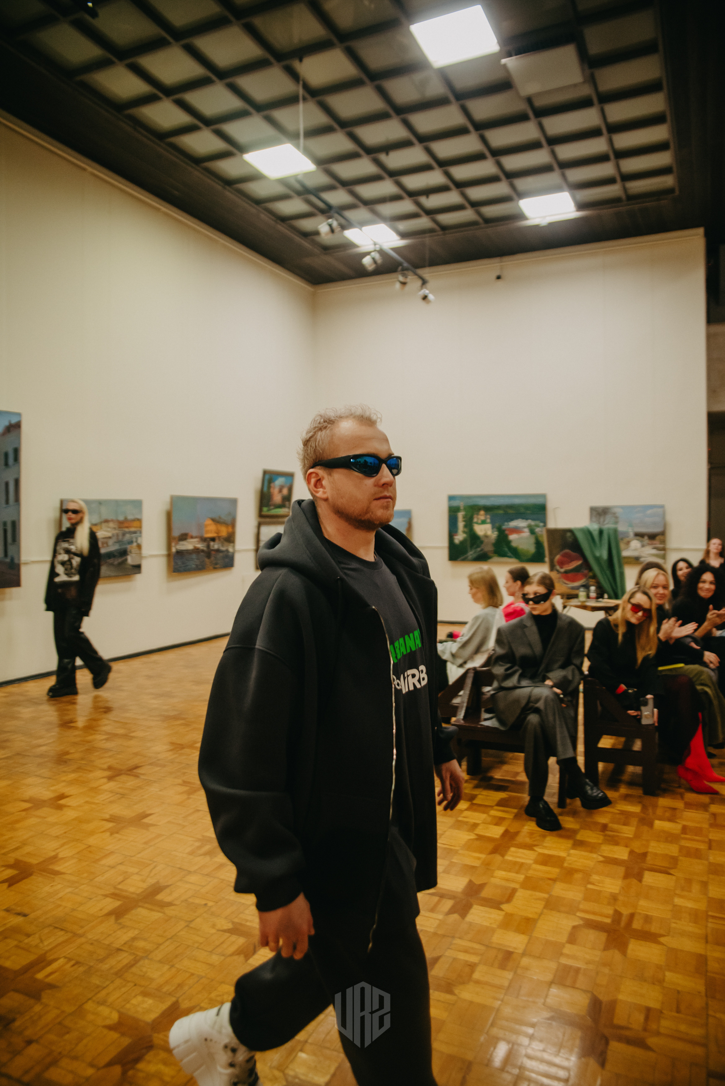 Показ концептуального бренда «MIRBA». Контент фотограф Илья Урс