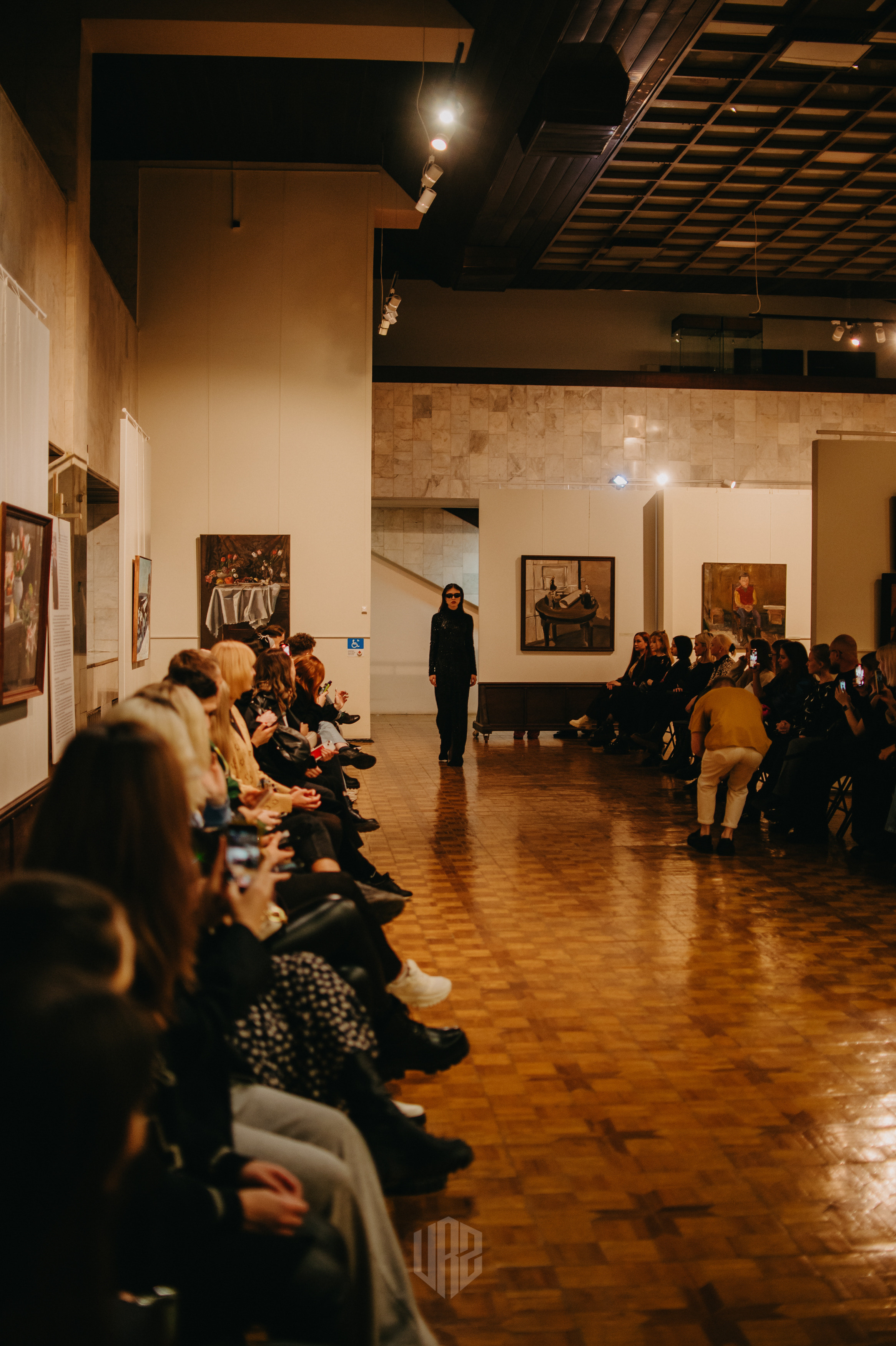 Показ концептуального бренда «MIRBA». Контент фотограф Илья Урс