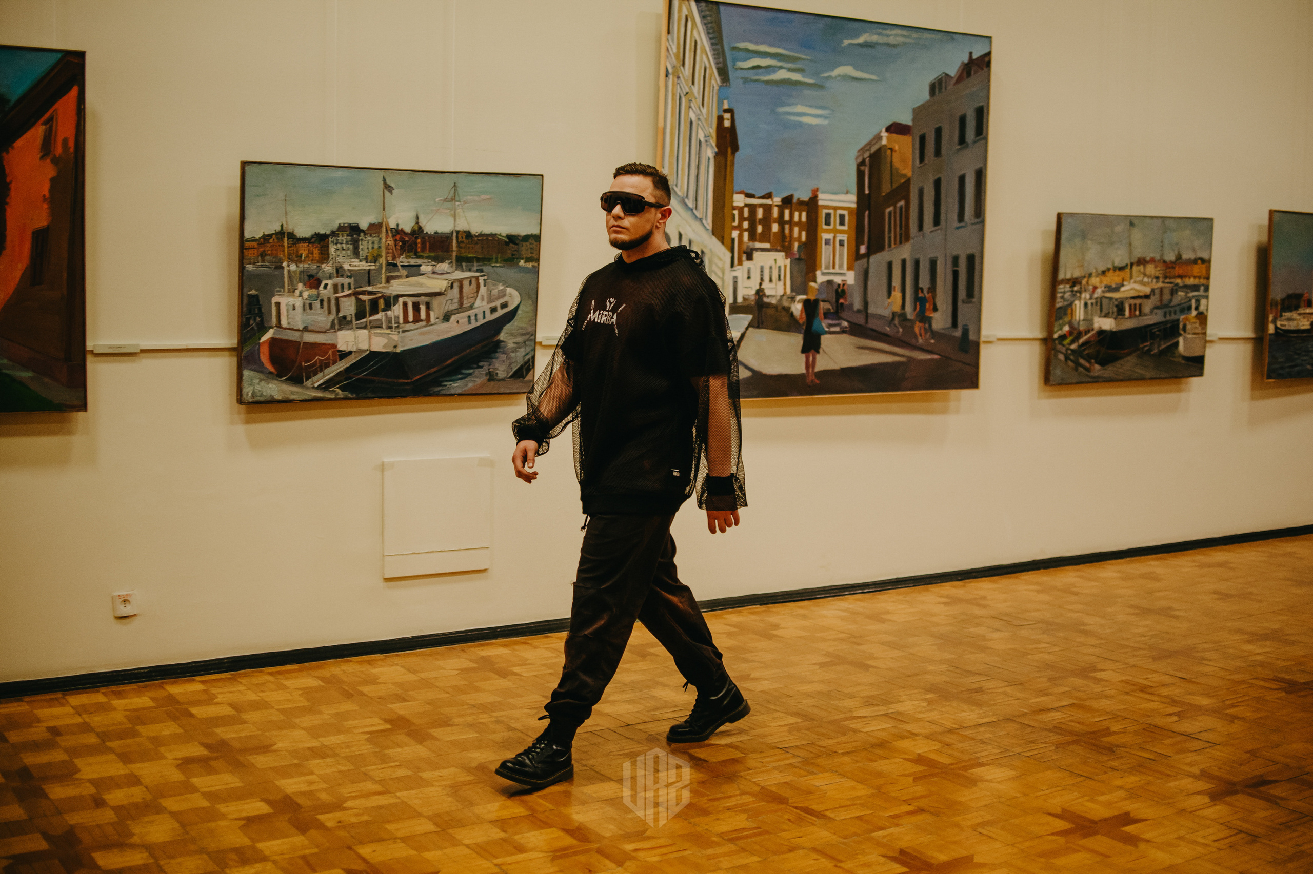 Показ концептуального бренда «MIRBA». Контент фотограф Илья Урс