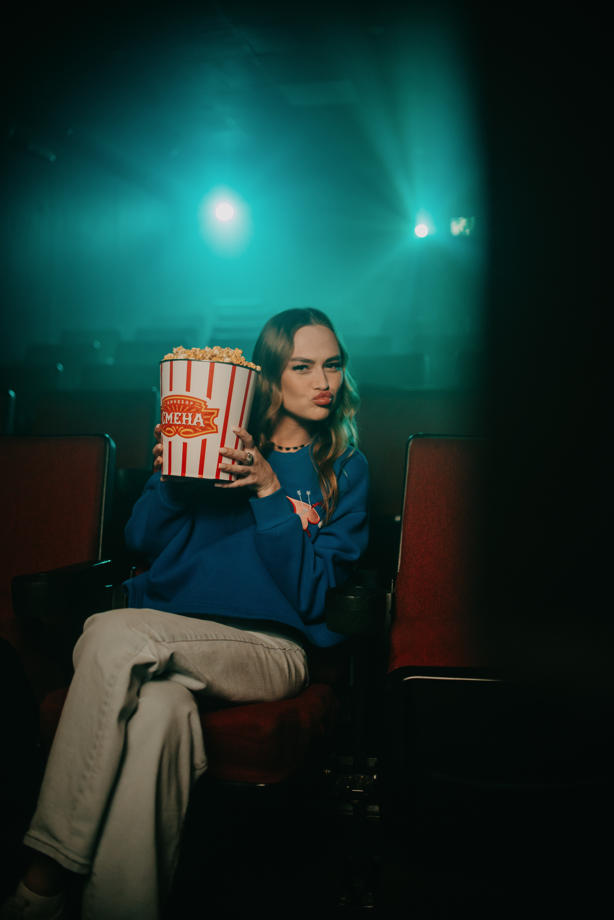 Backstage for BAZA| Кинотеатр «Смена». Контент фотограф Илья Урс