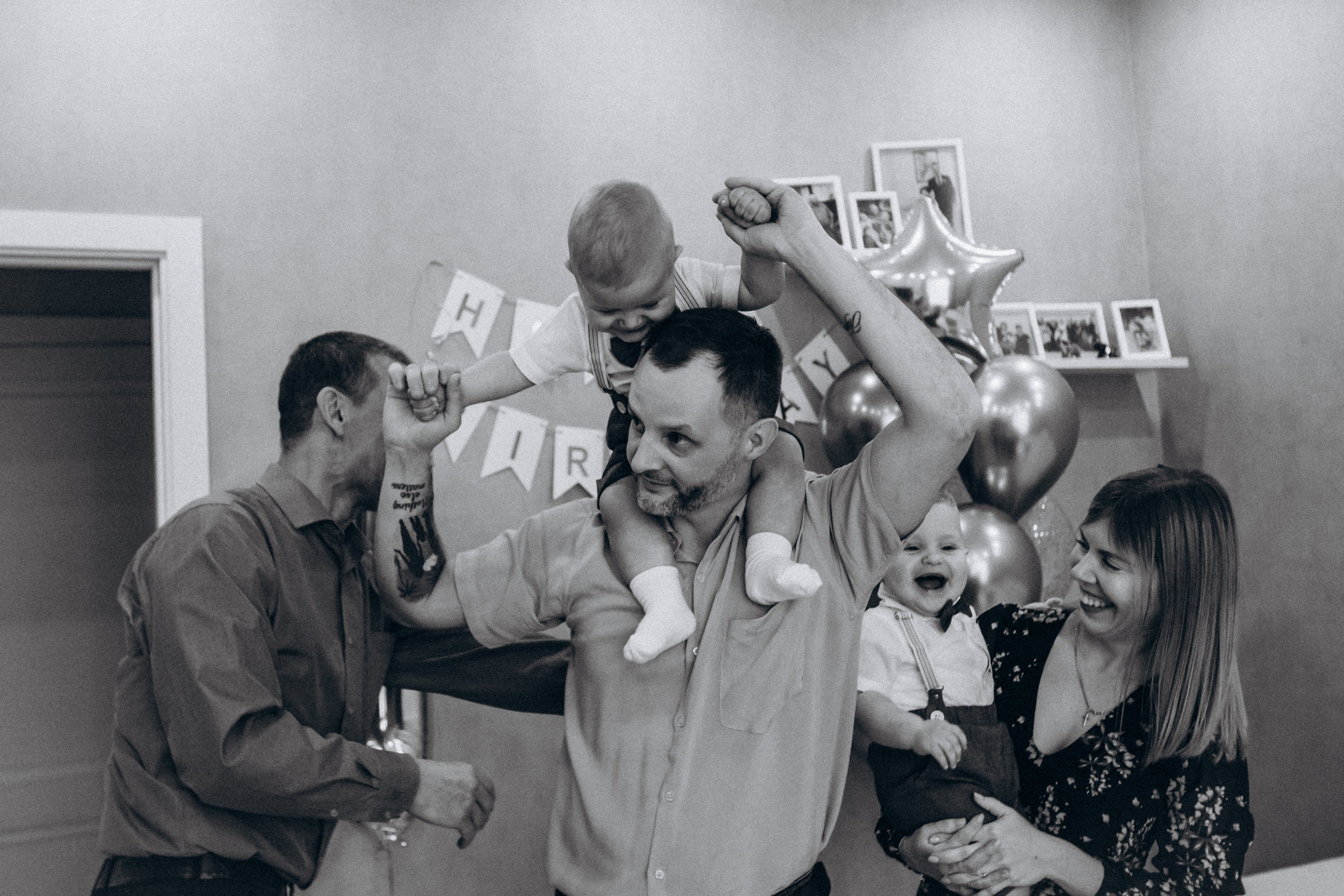 Семья Суворовых. Семейный фотограф Нижневартовск Тюмень Ефимова Ирина