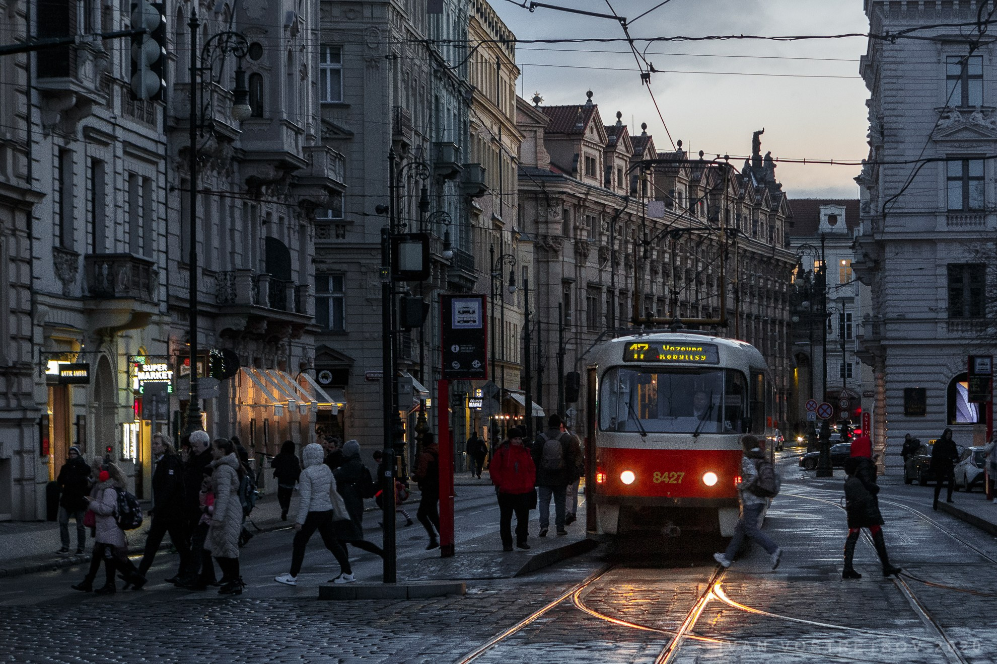 Стрит / Архитектура / Путешествия. Портретный, интерьерный и фуд фотограф в Перми Иван Вострецов