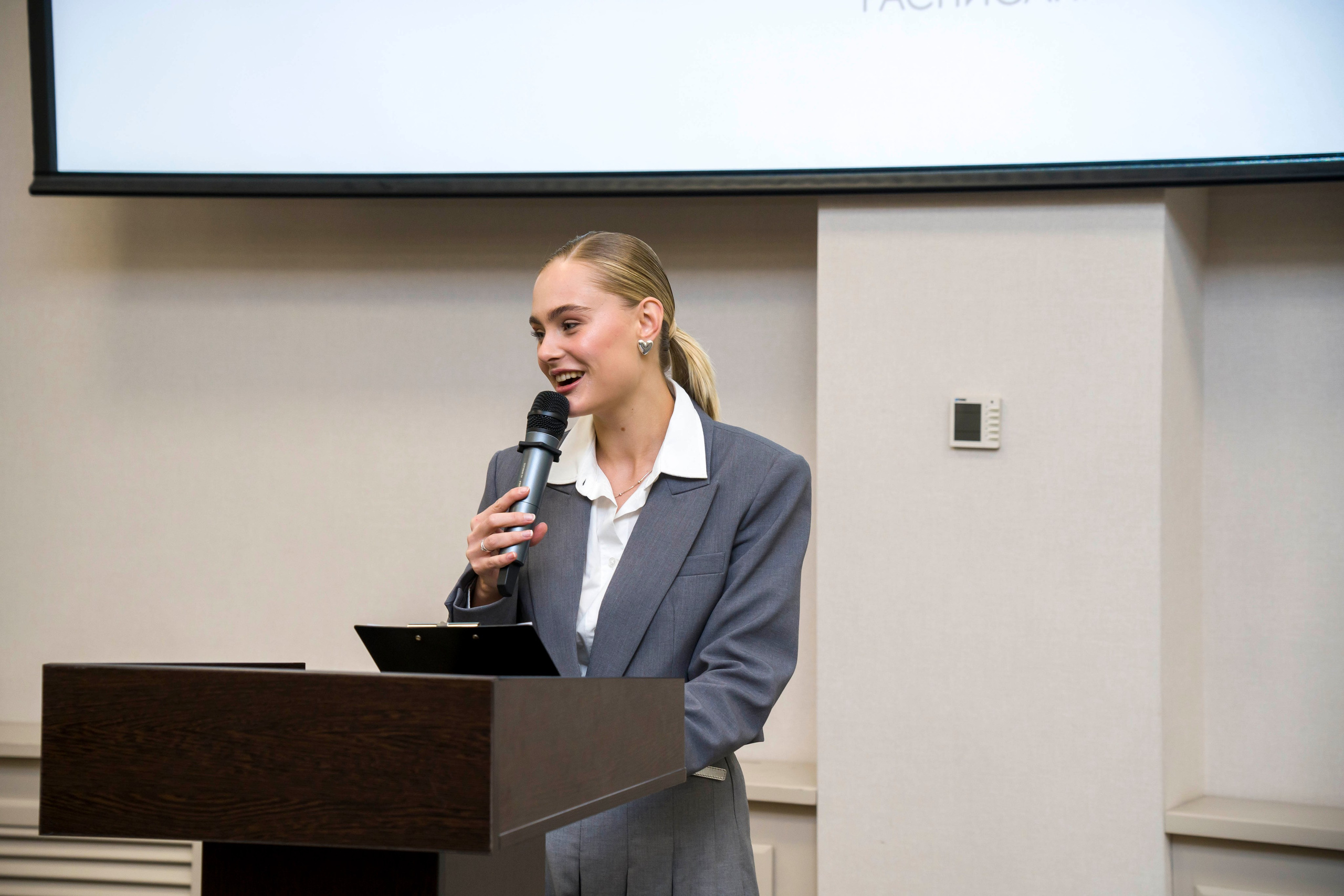 Конференция дизайнеров и архитекторов. Фотограф в Санкт-Петербурге. Репортажная и все съёмки для бизнеса