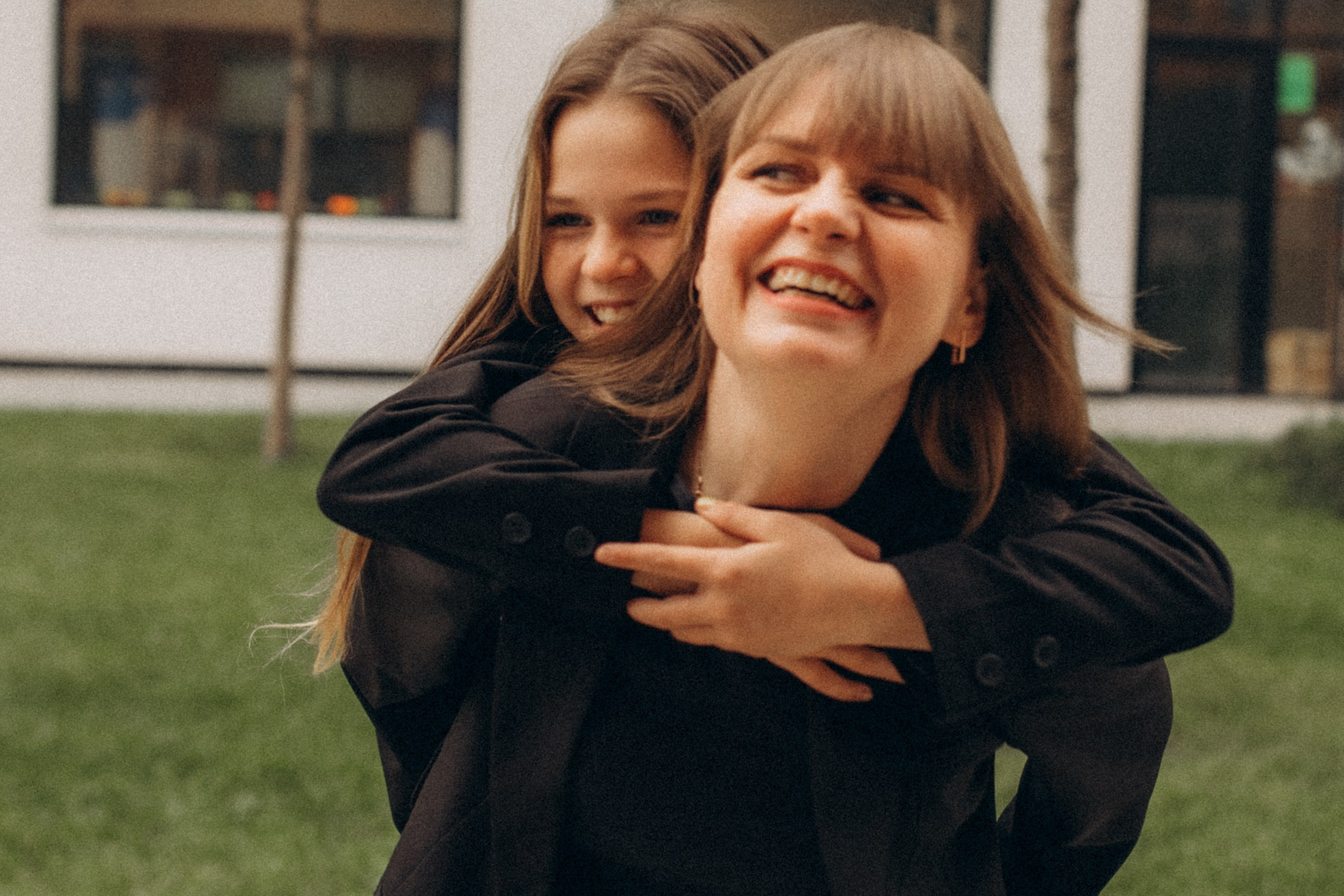 Прогулка по городу, осень. Семейный фотограф lifestyle в Новосибирске Елена Шпилевая