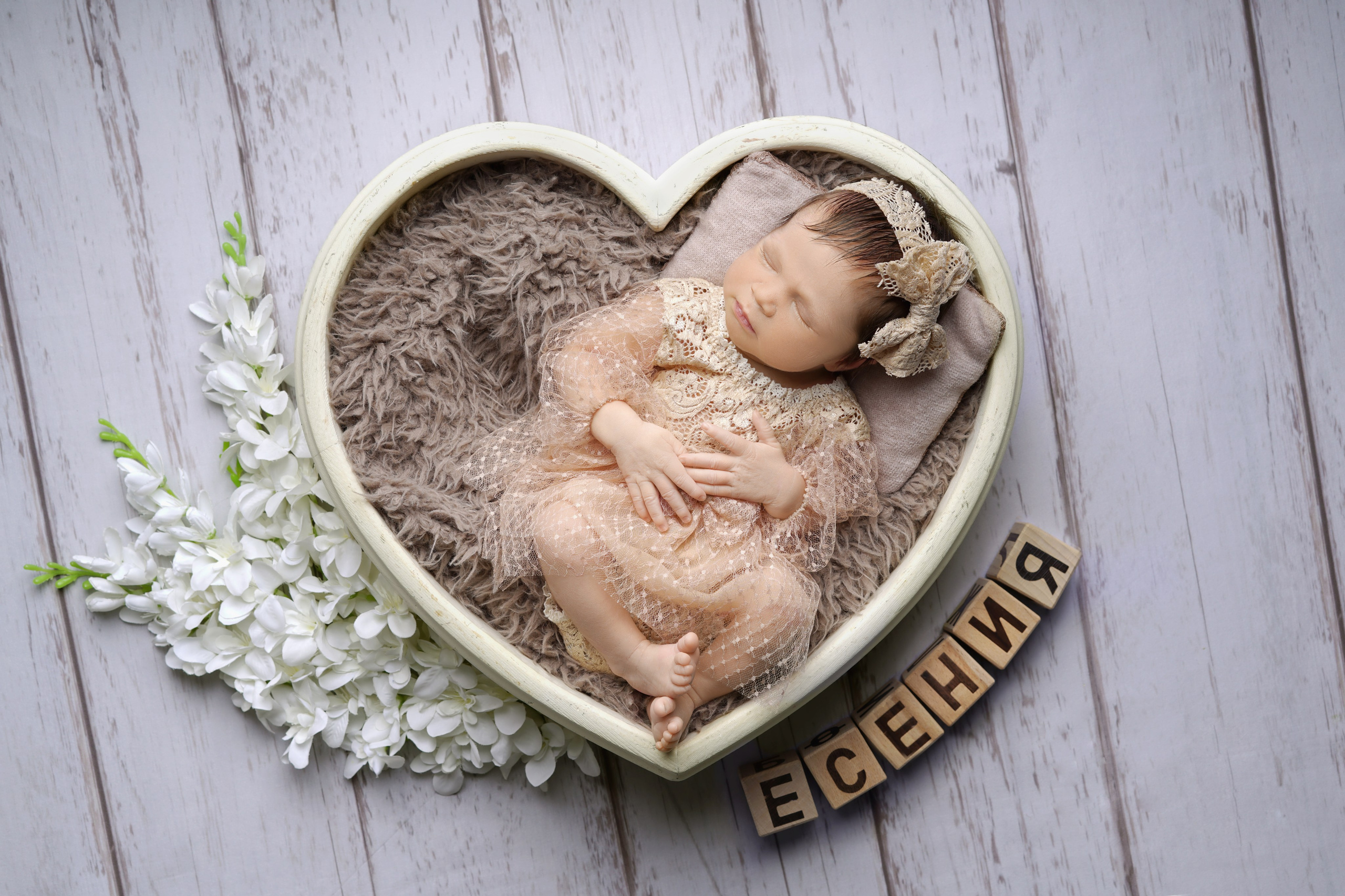 Новорожденные. Фотограф новорожденных Тюмень