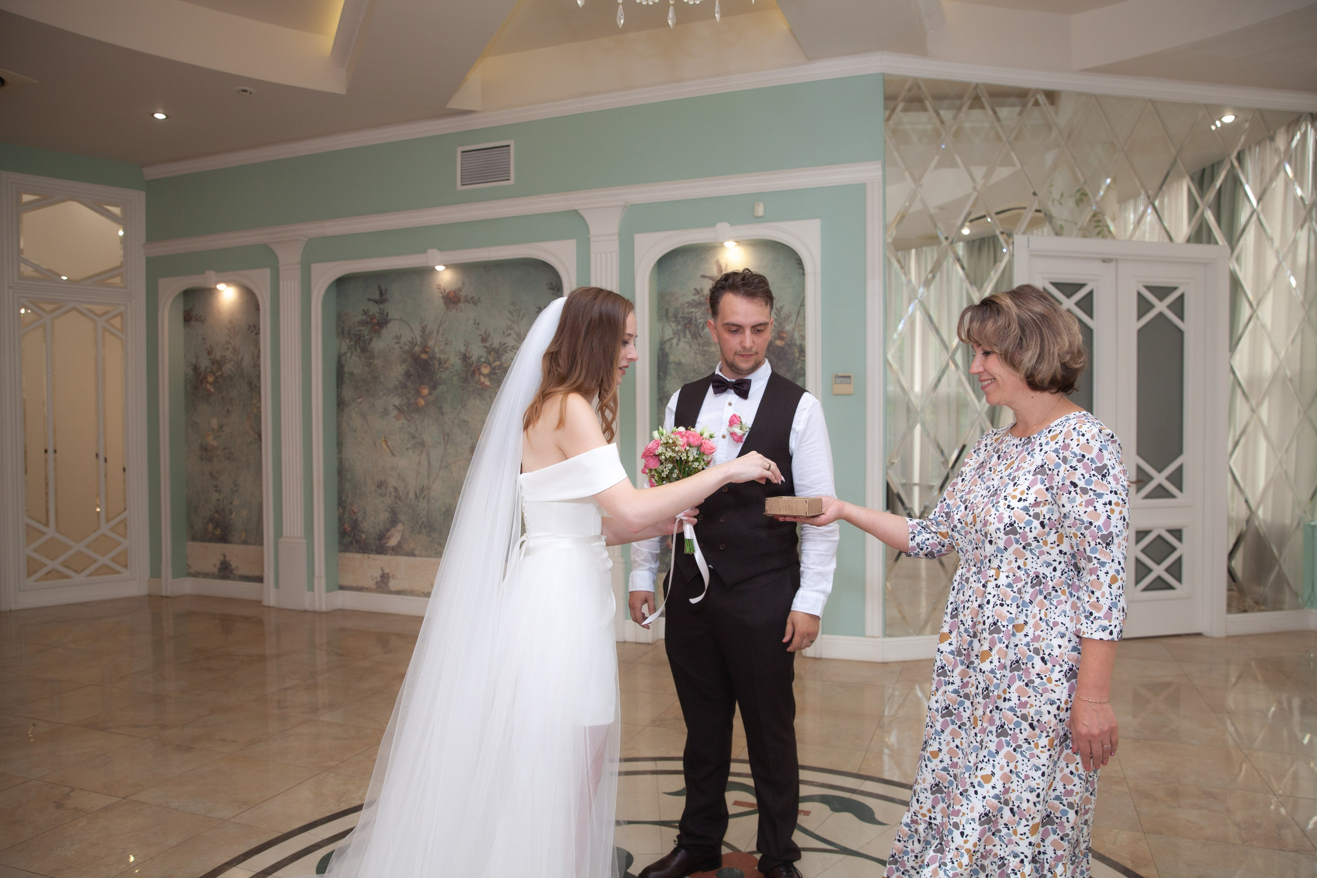 Фотосессия росписи ЗАГС г. Железнодорожный. Фотограф в Железнодорожном и Балашихе