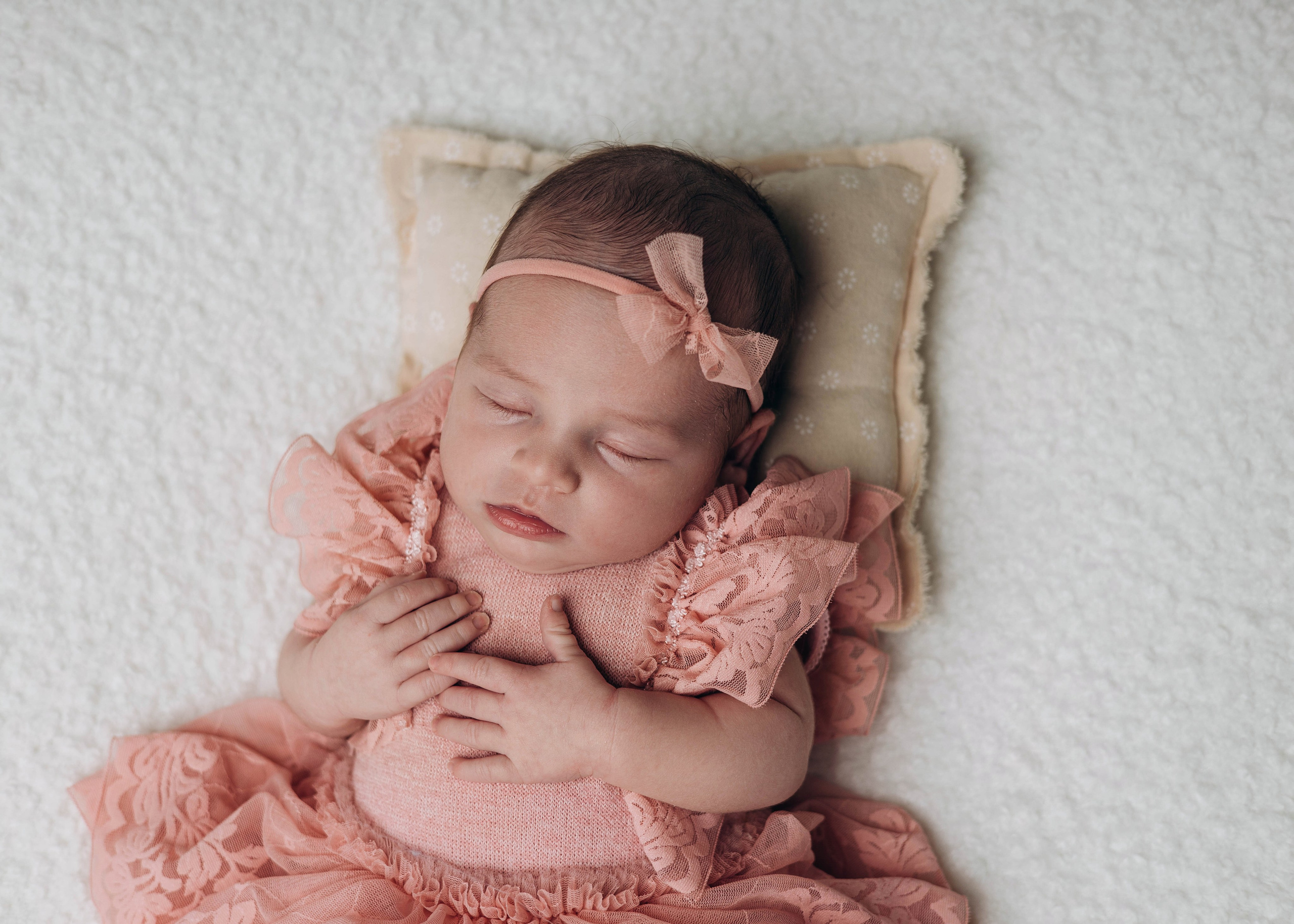 НОВОРОЖДЕННЫЕ МАЛЫШИ. Фотосессия новорожденных в Москве и Московской области