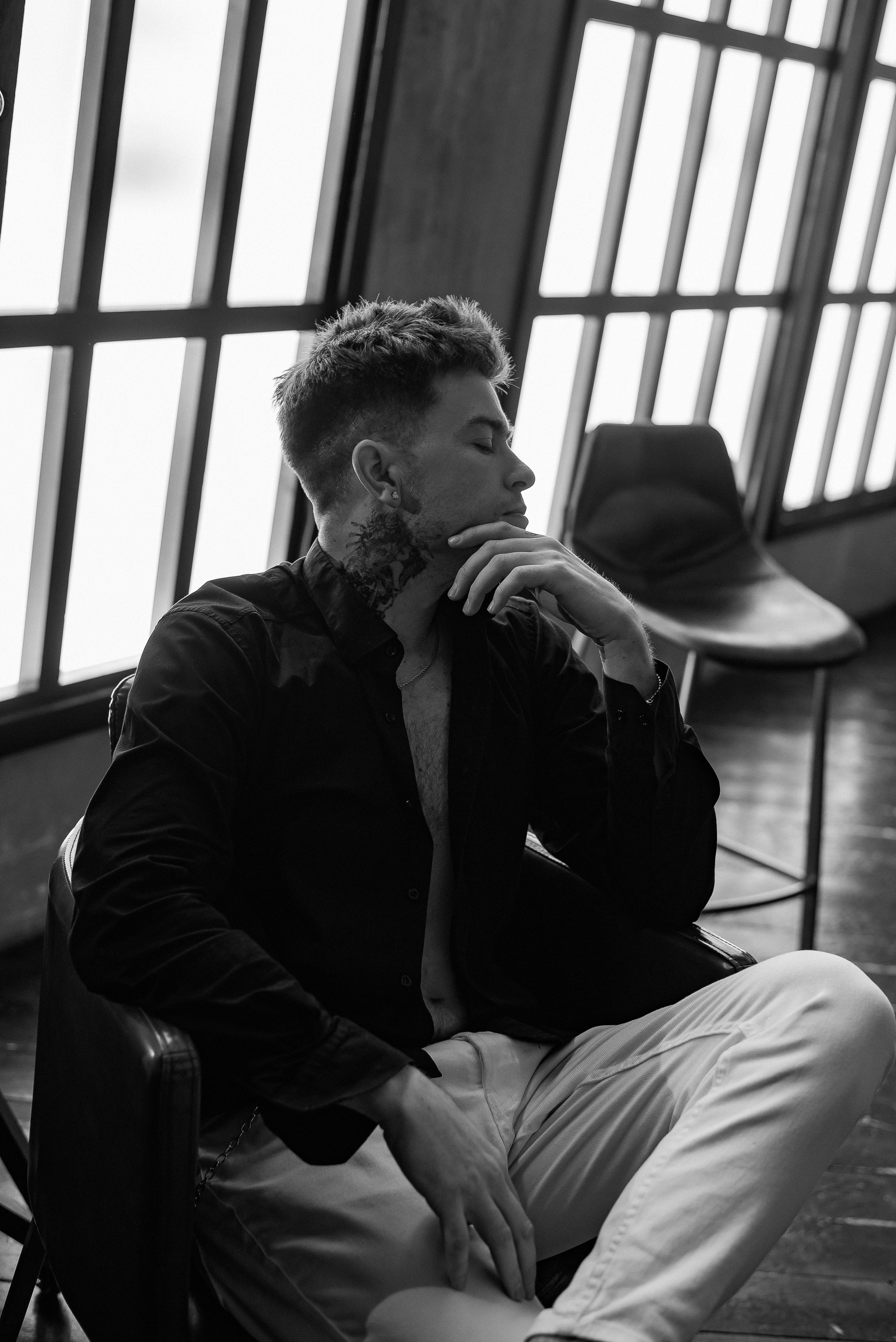 Мужской портрет. Контент фотограф в Москве Лихачева Ксения