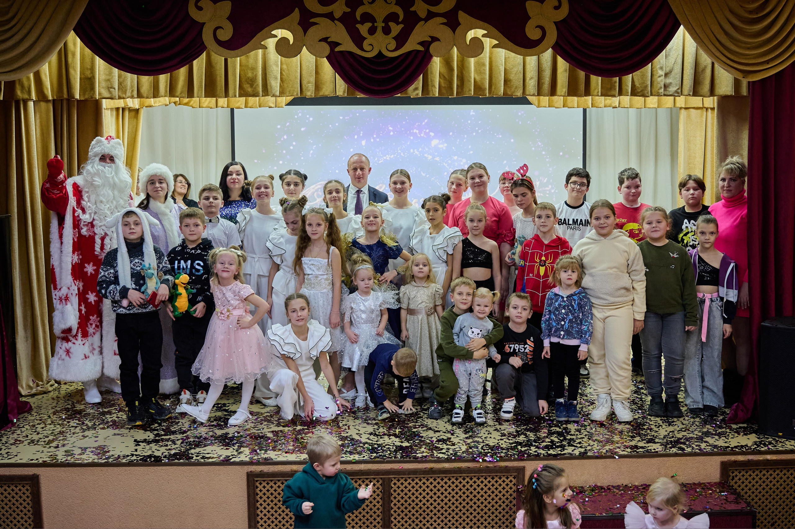 Концерт в ДК с. Виноградное. Жизнь курорта Кабардинка в фотографиях