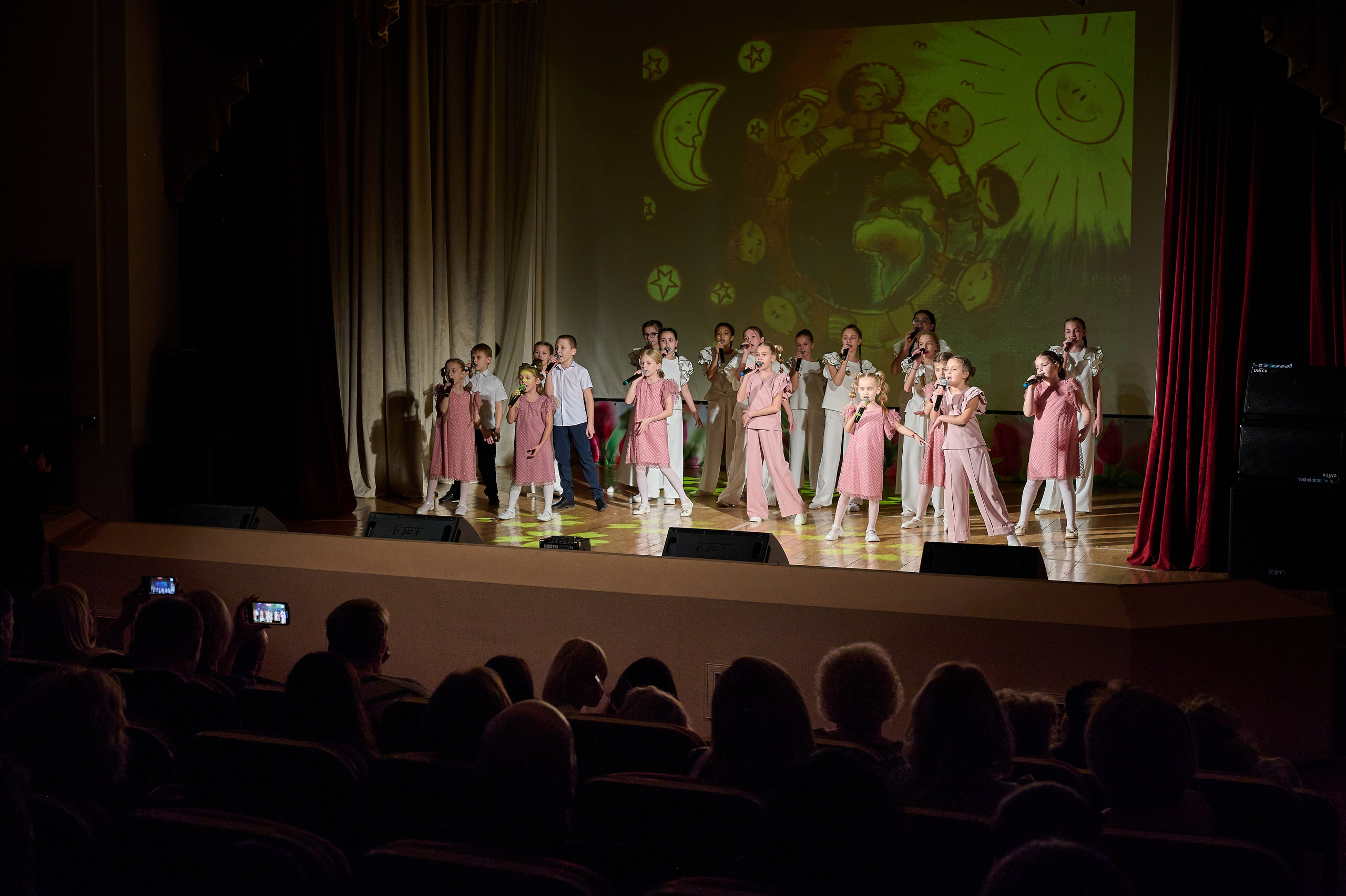 День матери ДК Кабардинка. Жизнь курорта Кабардинка в фотографиях