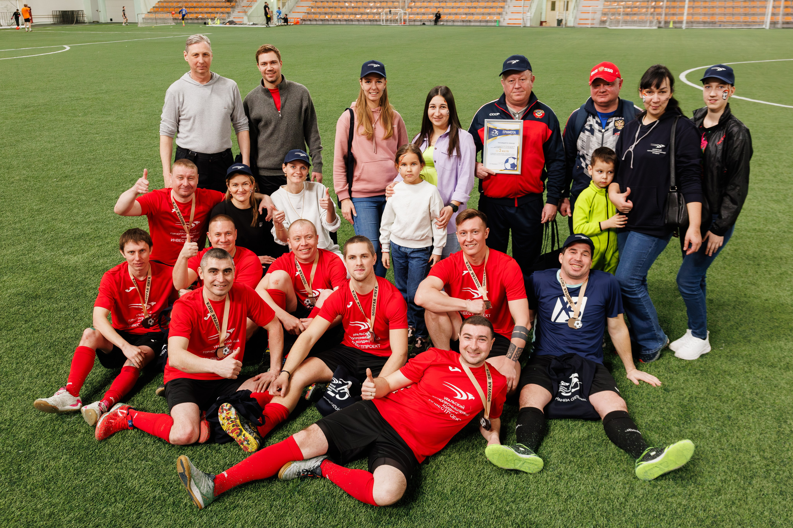 Фотограф на корпоративный футбольный турнир. Контент для бизнеса в Екатеринбурге Полдень Медиа