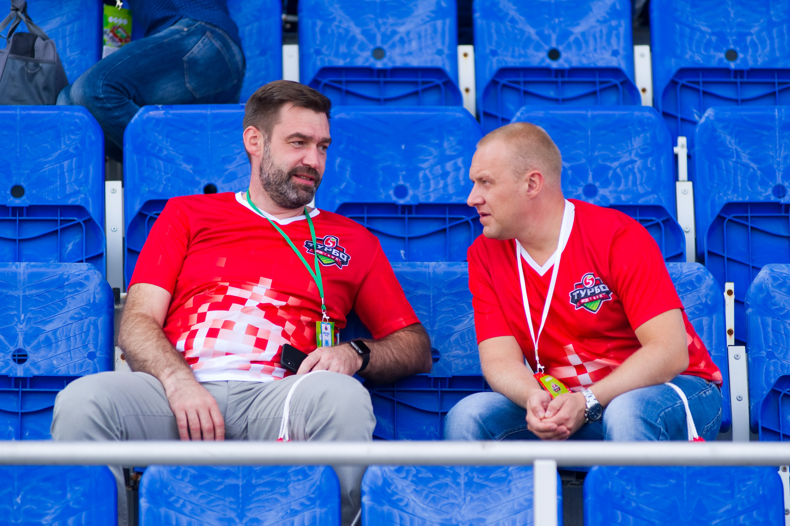 Турбофутбол (корпоративное соревнование «Пятерочки»). Репортажный фотограф и видеограф Слава Думчев. Тимбилдинги, отчетники, корпоративы