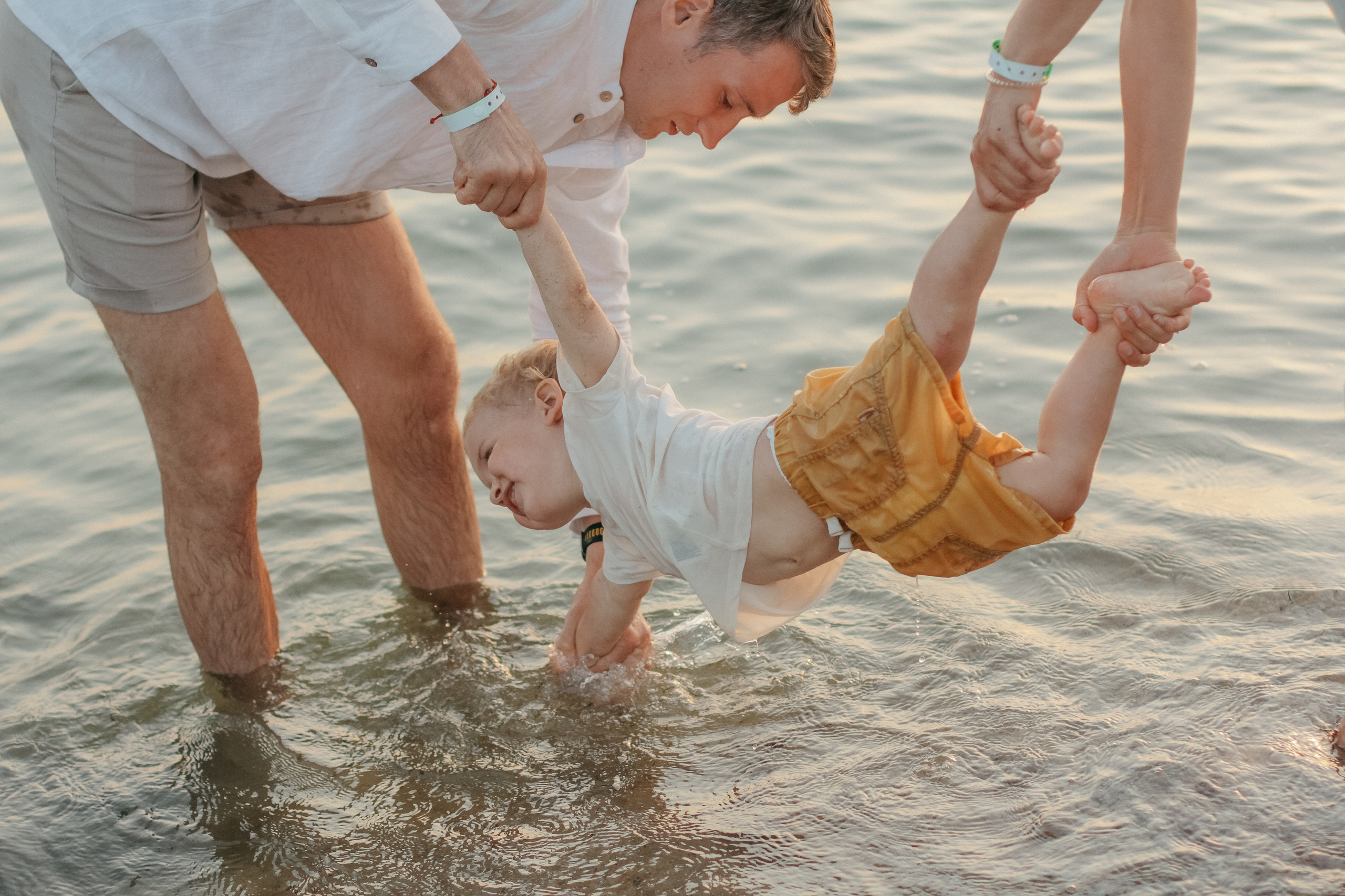 Света, Тема и Ива. Семейный фотограф Анапа