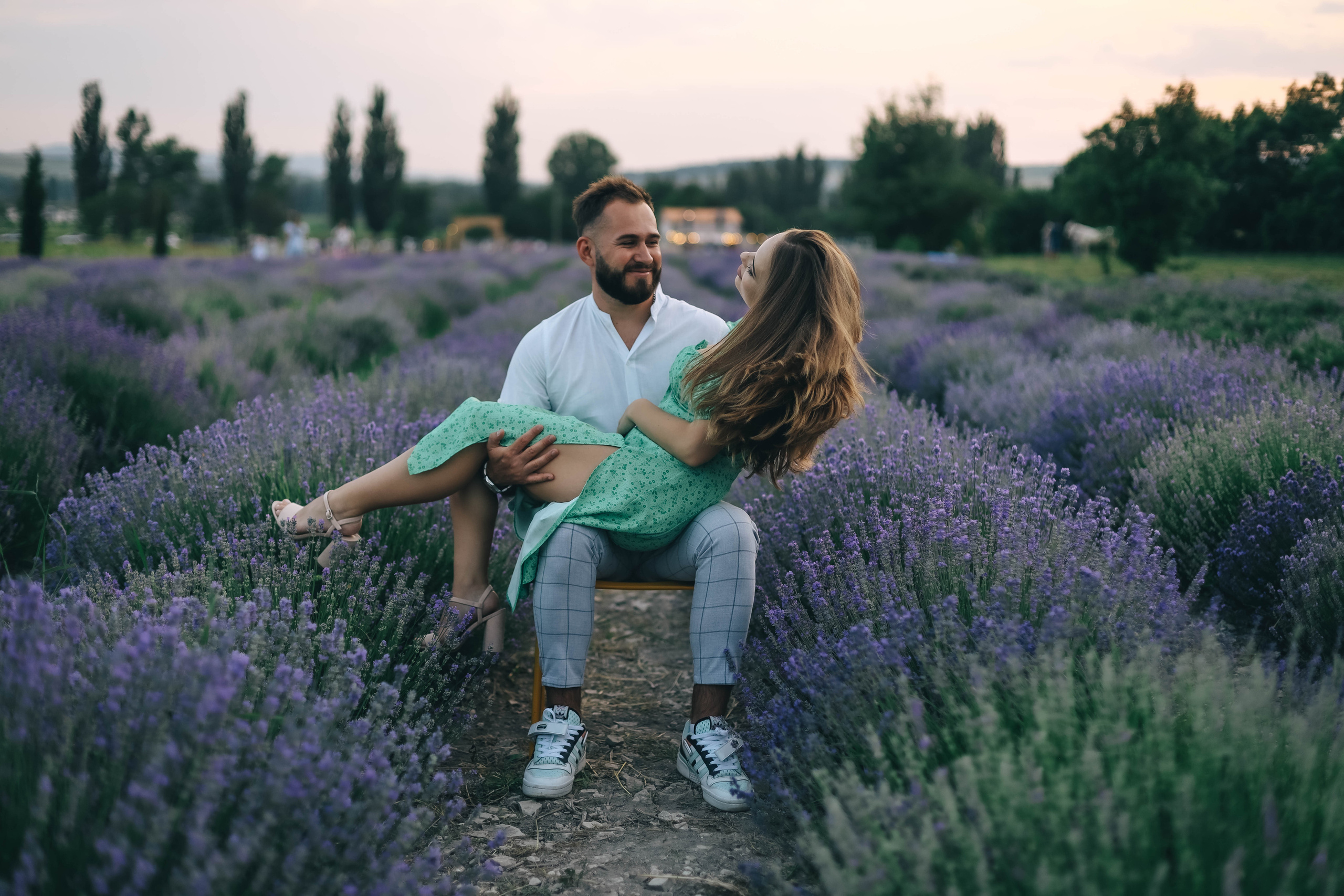 Юля и Слава в Мейзон. Семейный фотограф Анапа